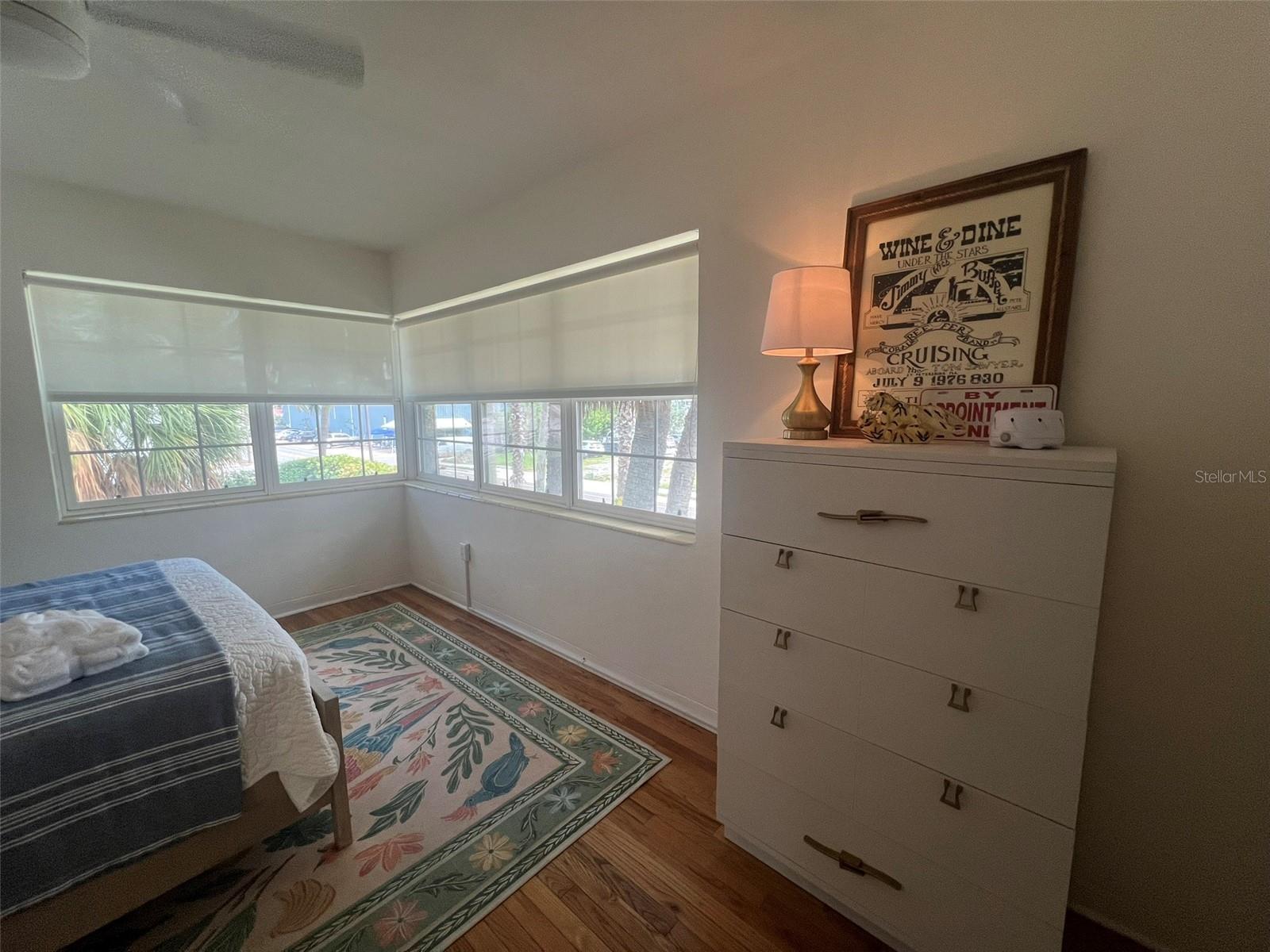 Image 33 of 47 For 1800 Pass A Grille Way 4