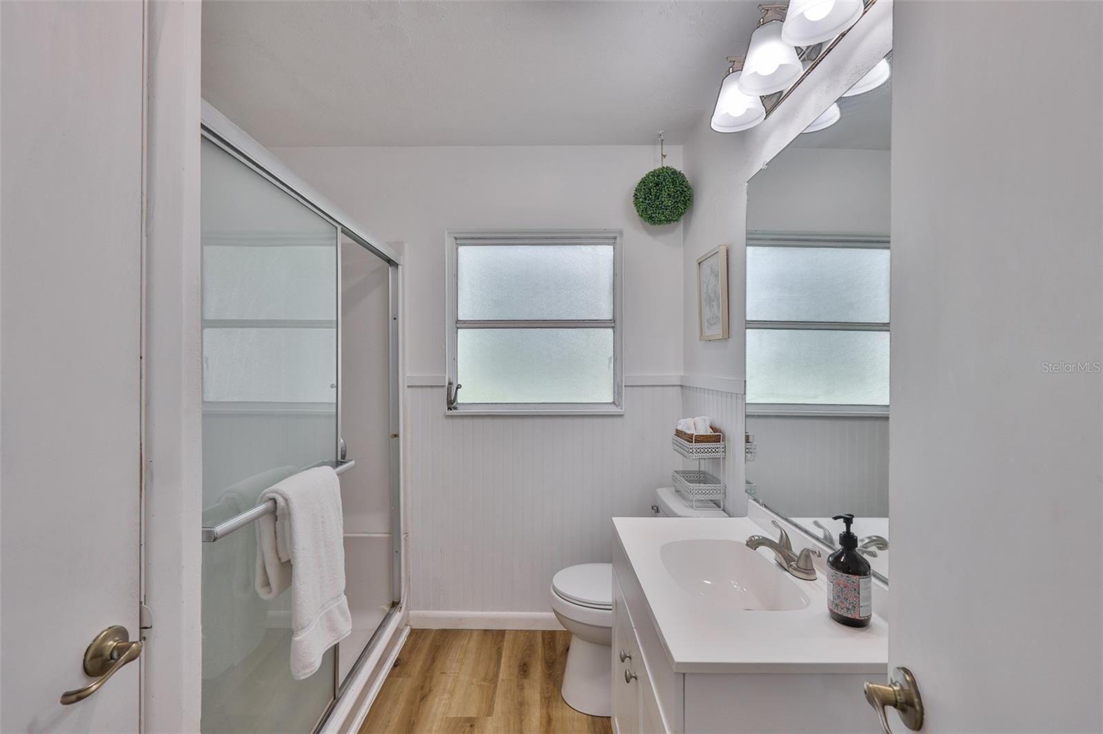 Image 18 of 54 For 305 Tever Street