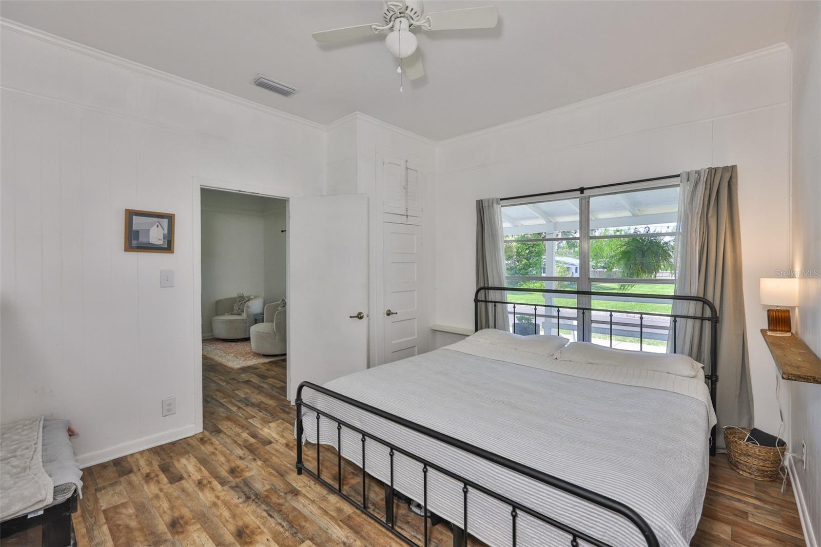 Image 3 of 54 For 305 Tever Street