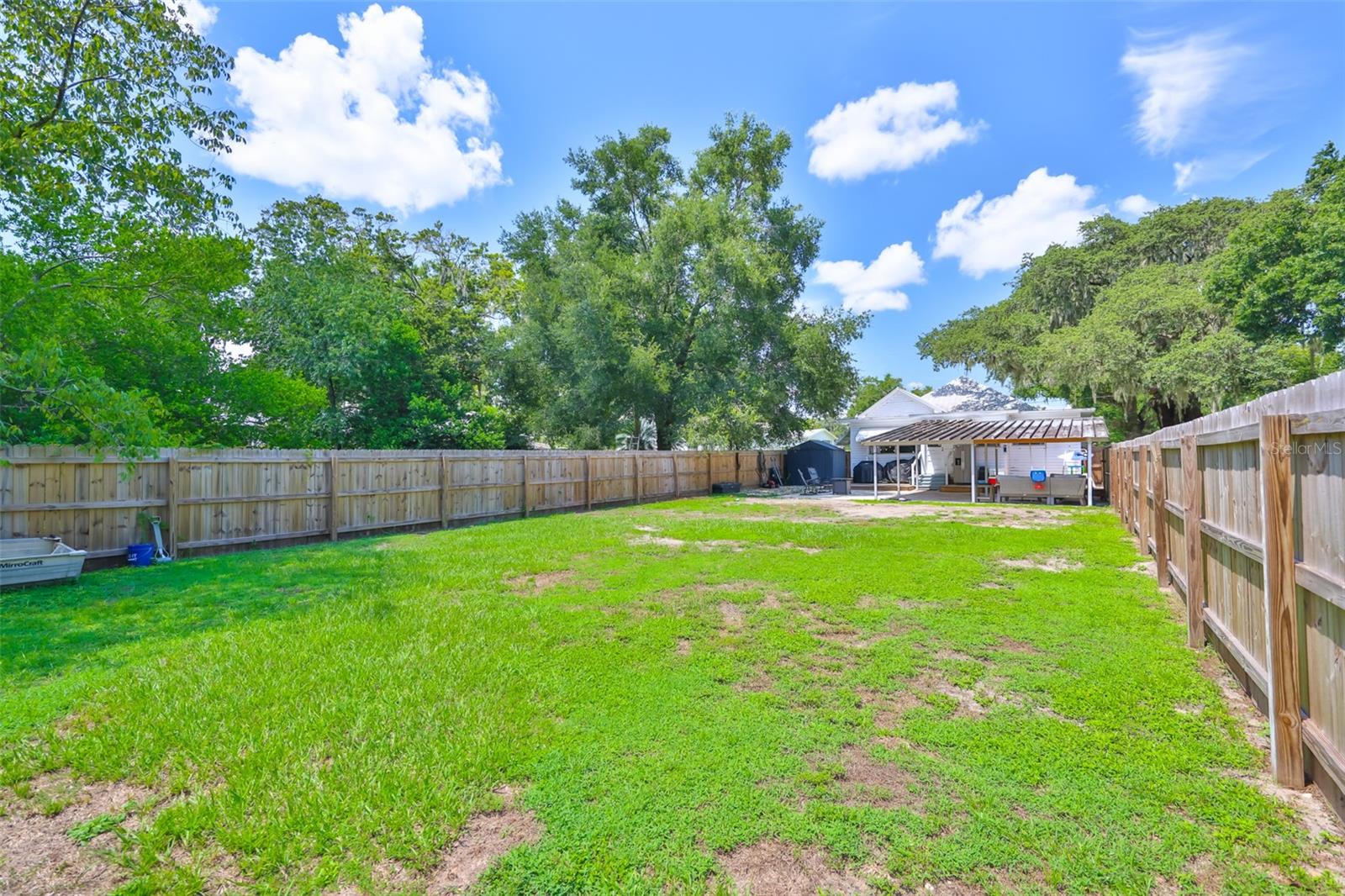 Image 43 of 54 For 305 Tever Street