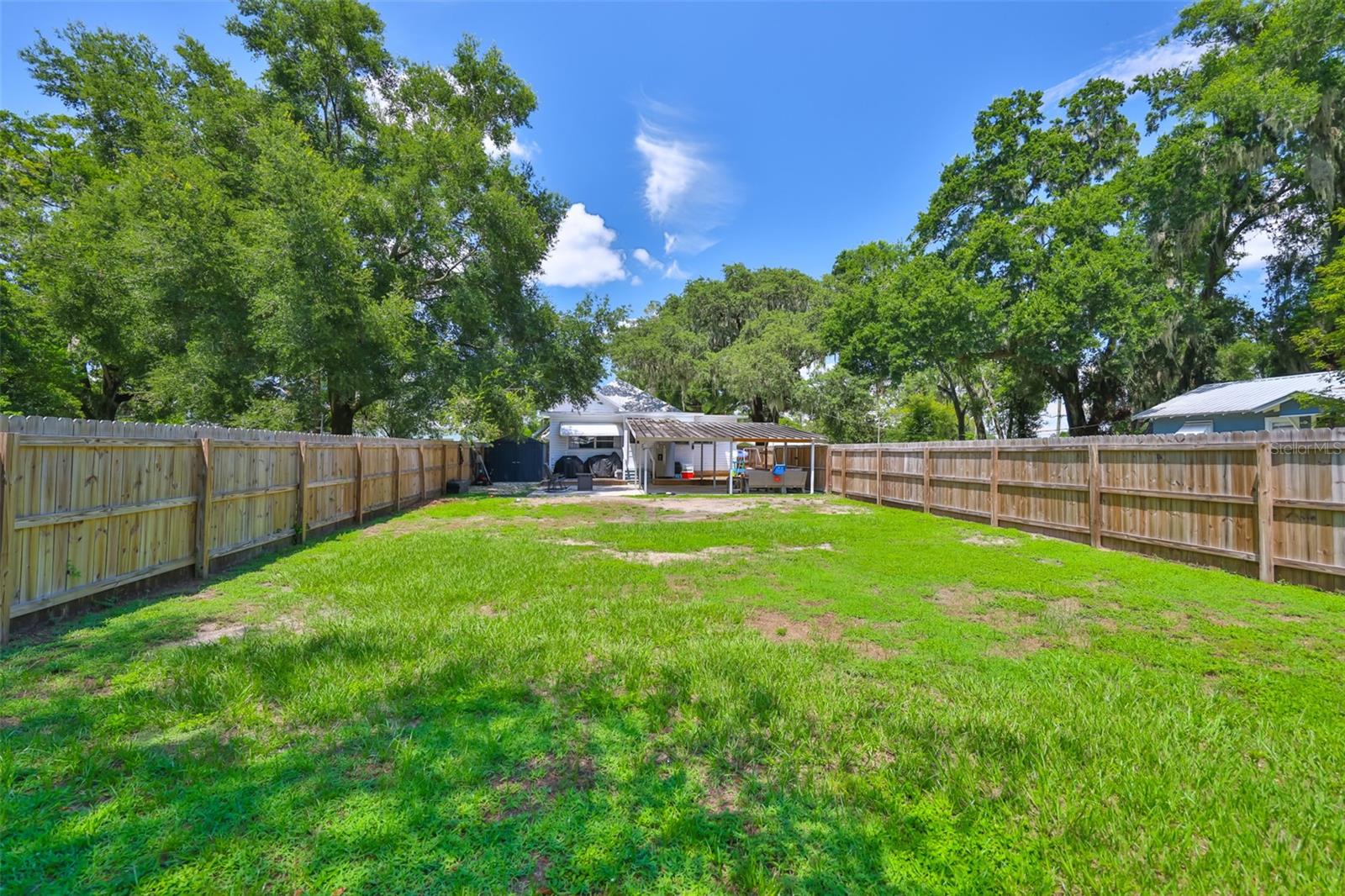Image 44 of 54 For 305 Tever Street