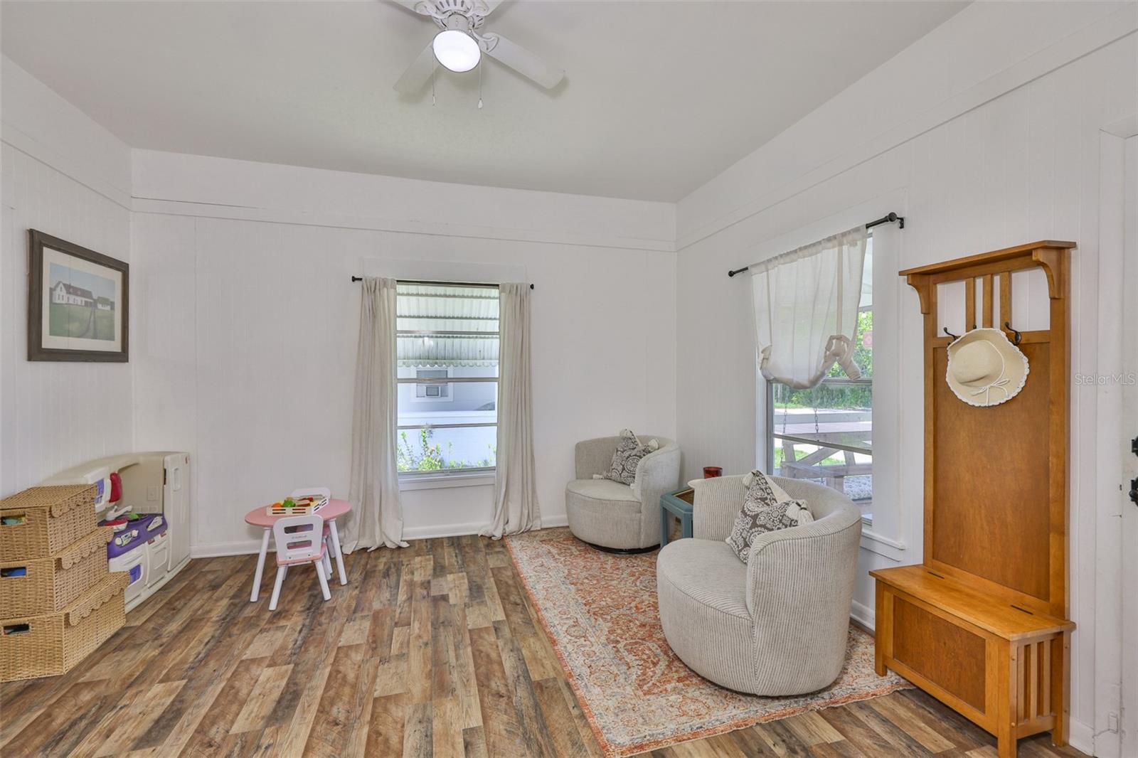 Image 8 of 54 For 305 Tever Street