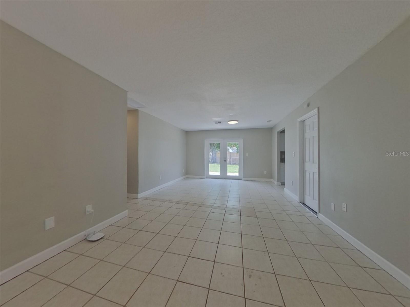 Image 3 of 15 For 1735 Ragland Avenue