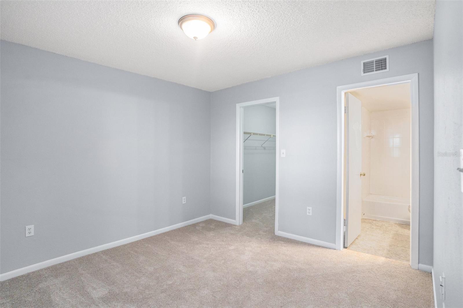 Image 11 of 27 For 4014 Ashford Green Place G103