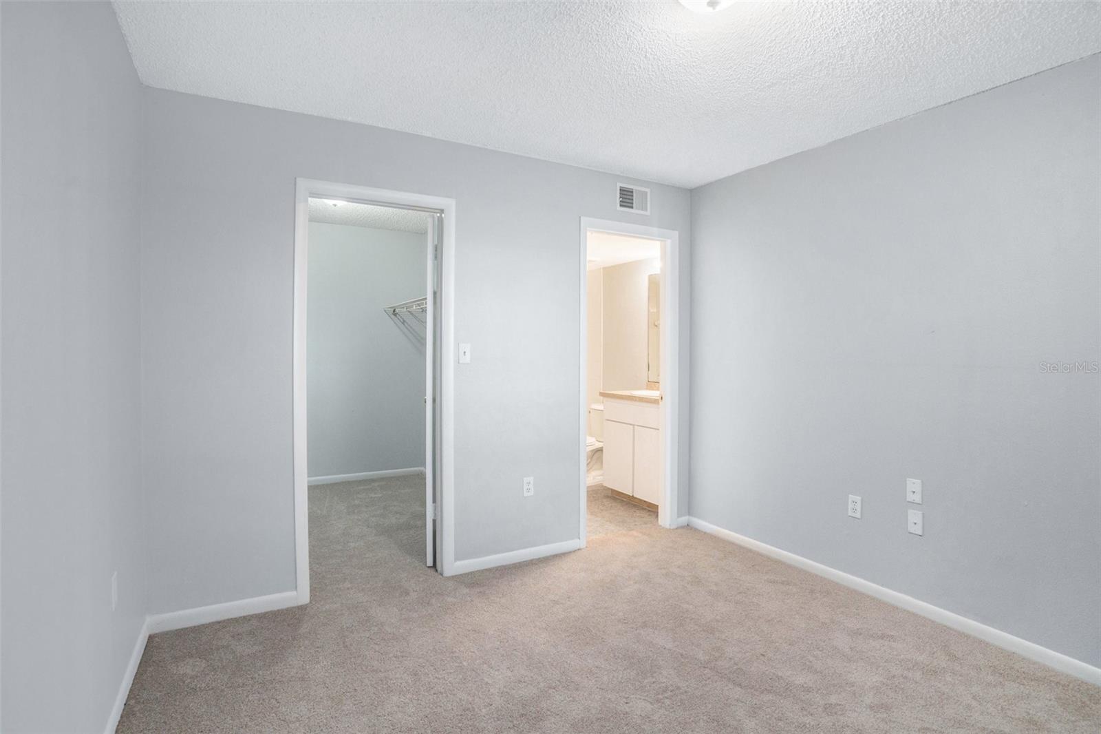 Image 12 of 27 For 4014 Ashford Green Place G103