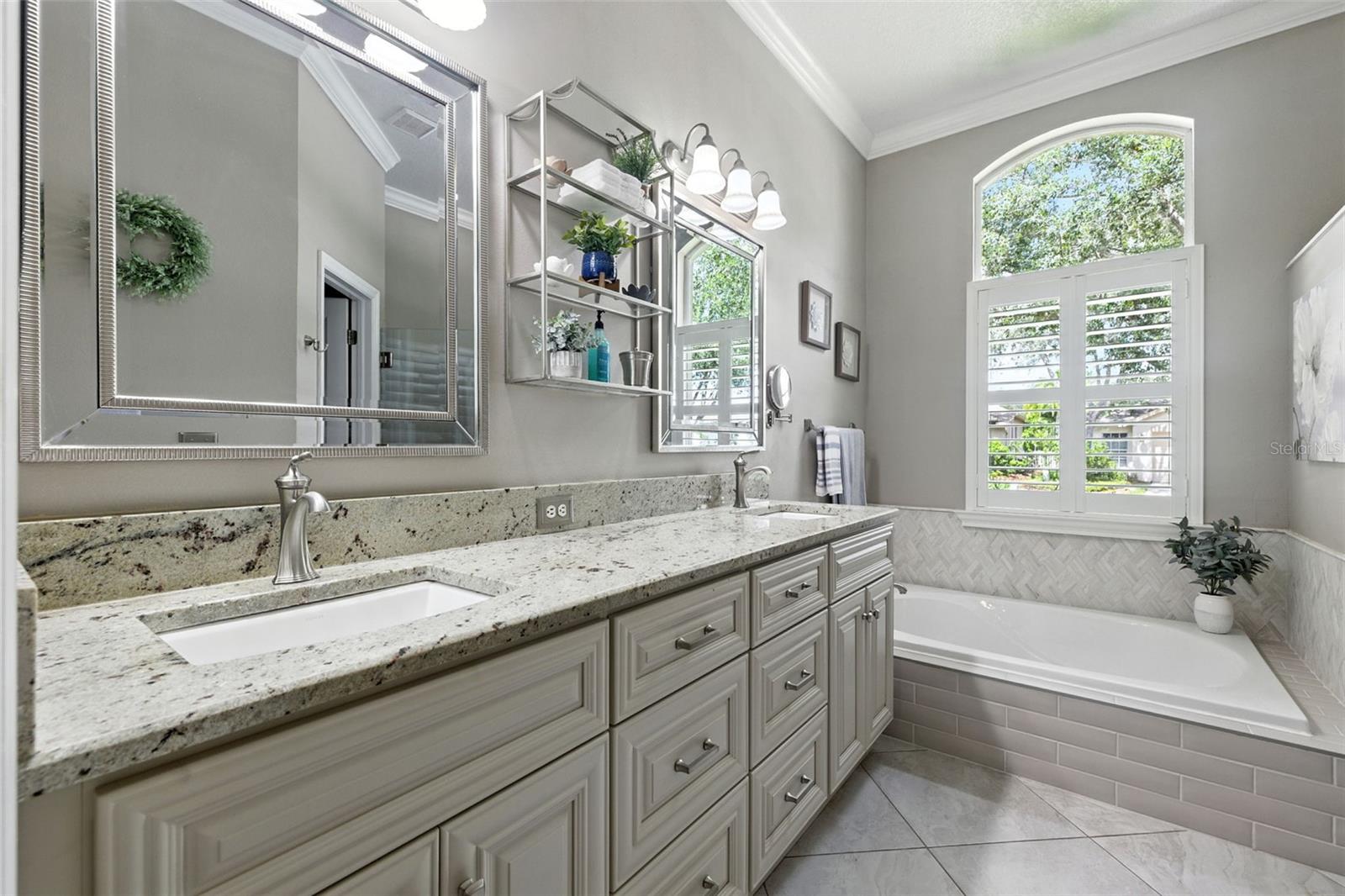 Listing photo id 17 for 9415 Hunters Pond Drive