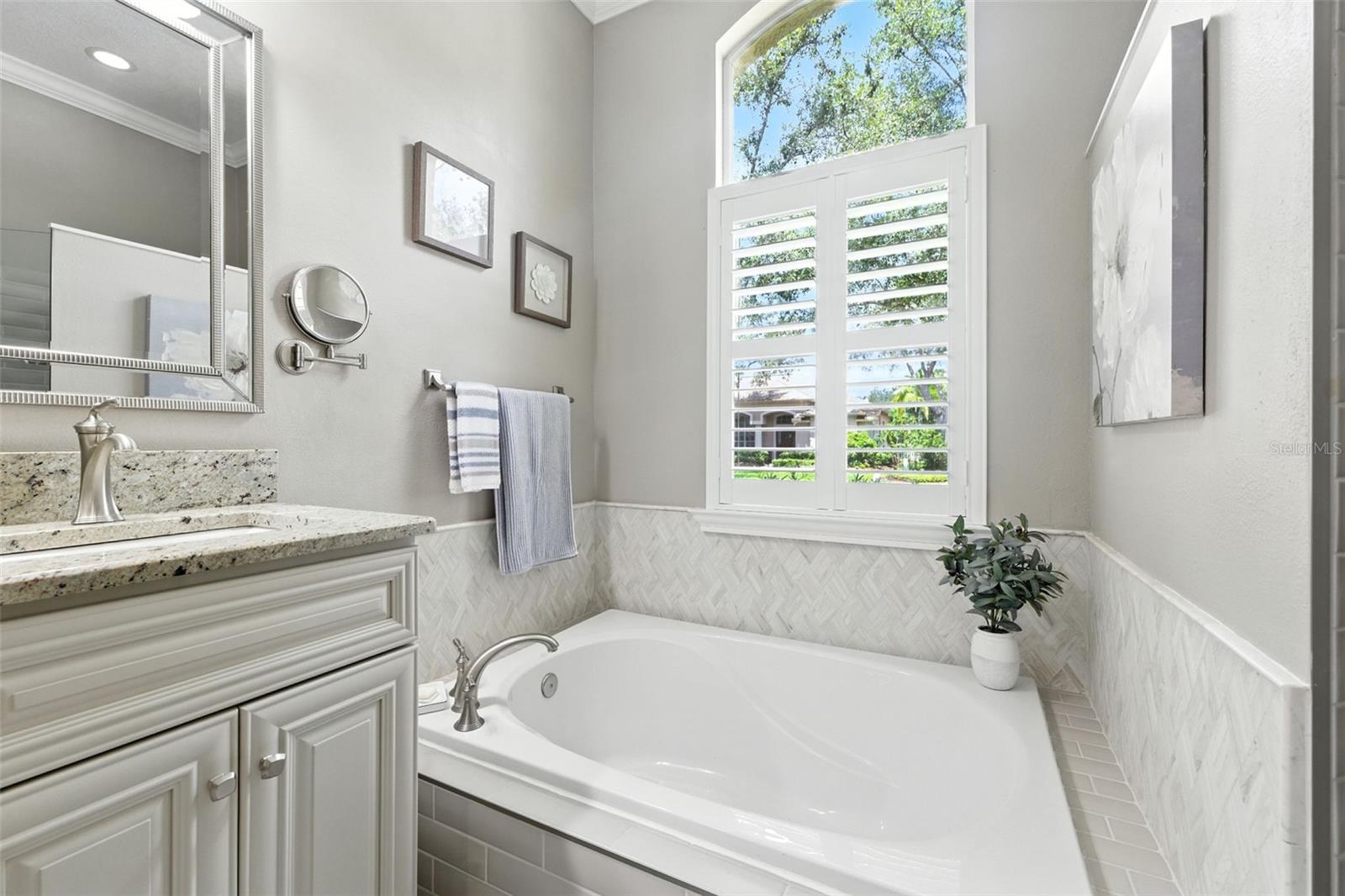 Listing photo id 19 for 9415 Hunters Pond Drive