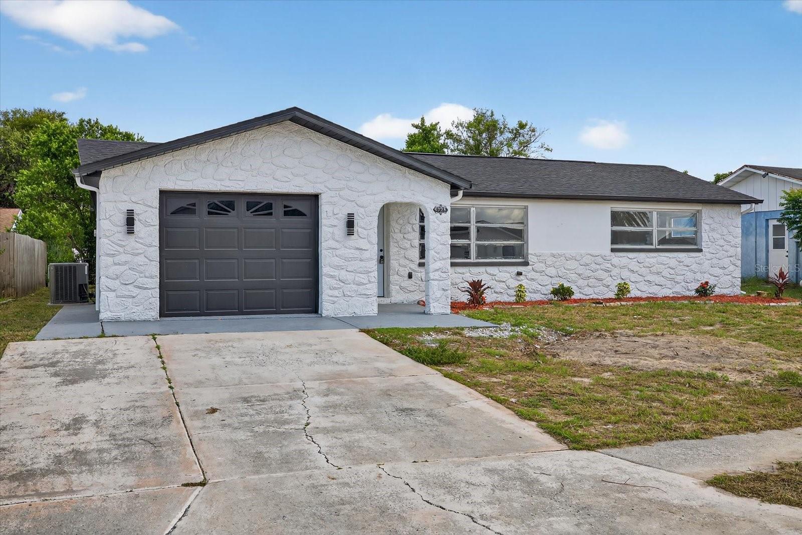 Listing photo id 38 for 6325 Baldwyn Avenue