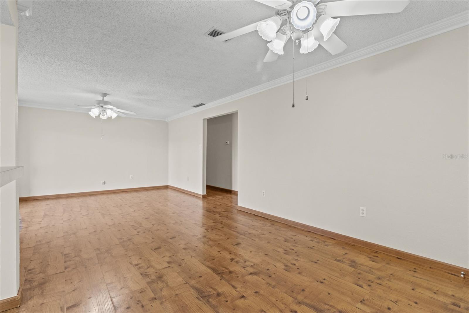 Image 10 of 52 For 3947 35th Way S 132