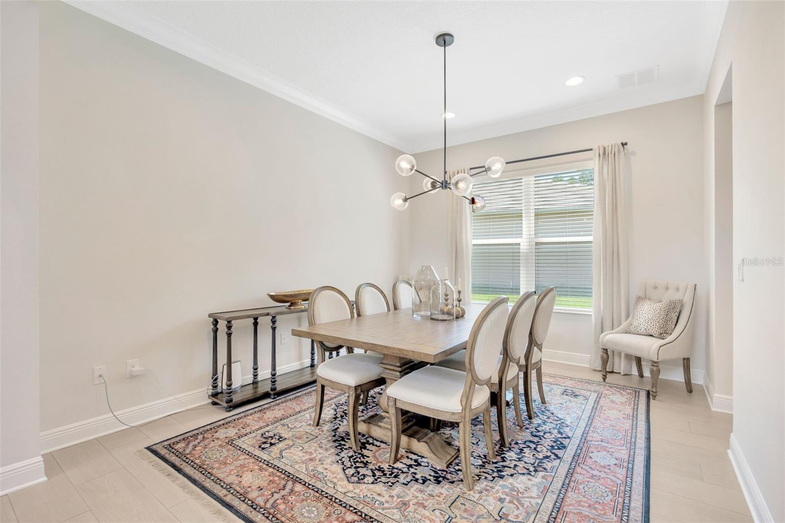 Listing photo id 8 for 30828 Spruceberry Court