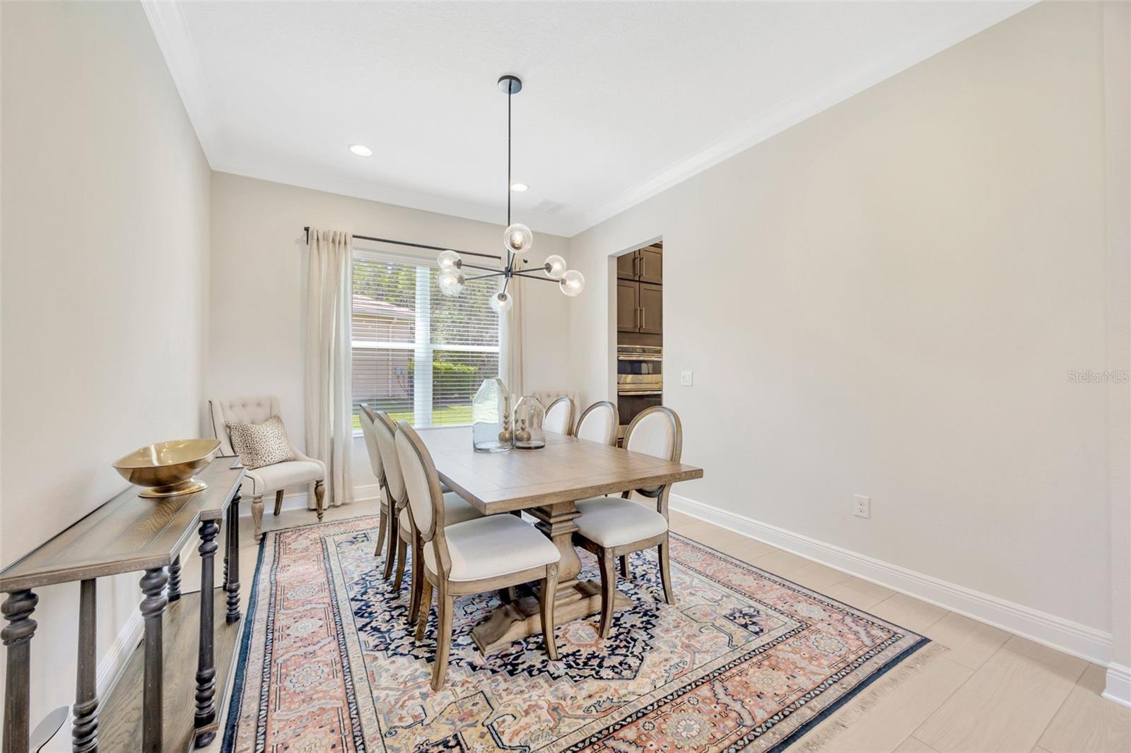 Listing photo id 9 for 30828 Spruceberry Court