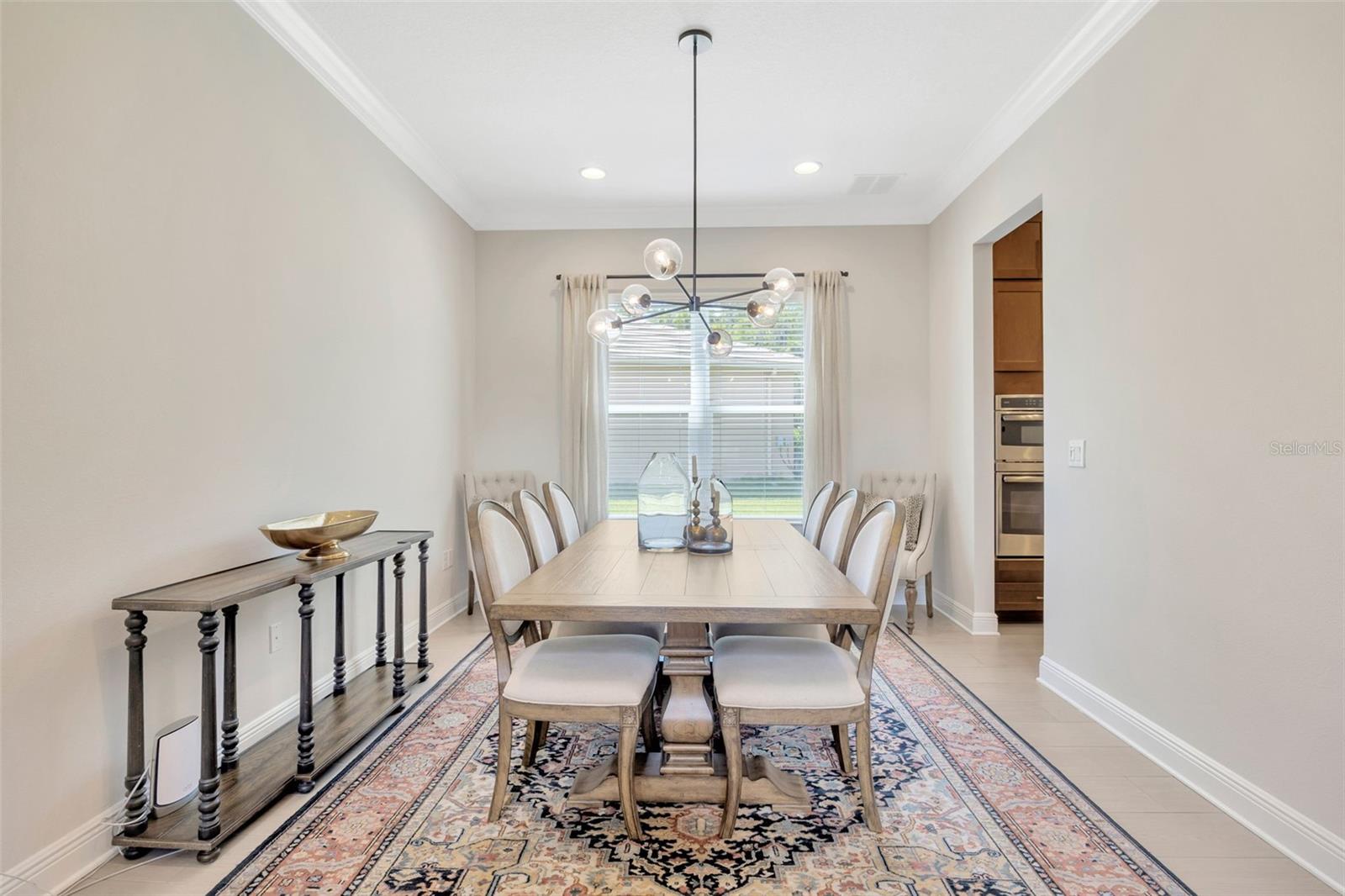 Listing photo id 10 for 30828 Spruceberry Court
