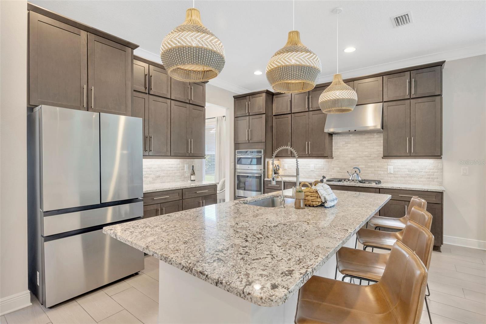 Listing photo id 13 for 30828 Spruceberry Court