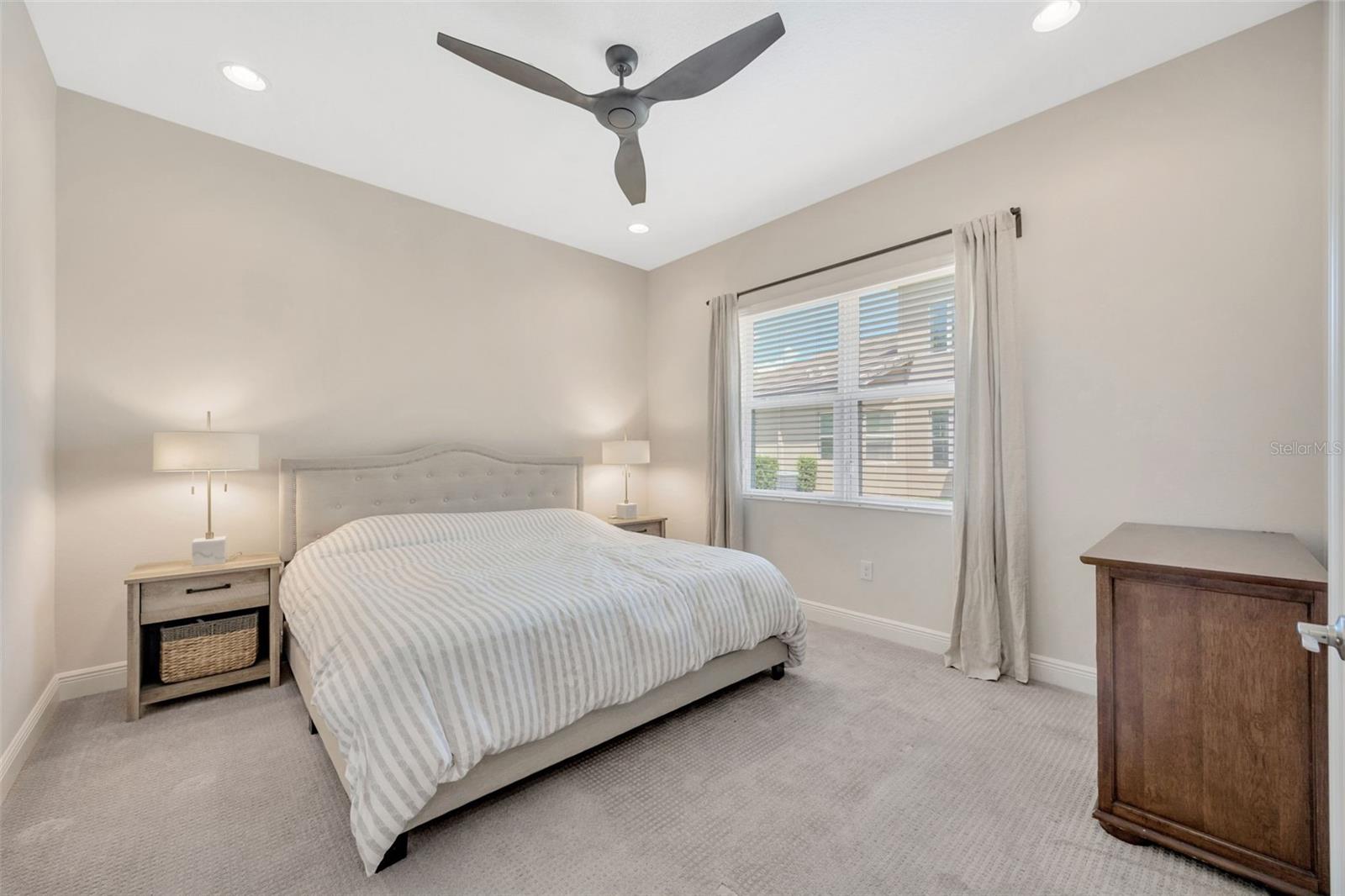 Listing photo id 38 for 30828 Spruceberry Court