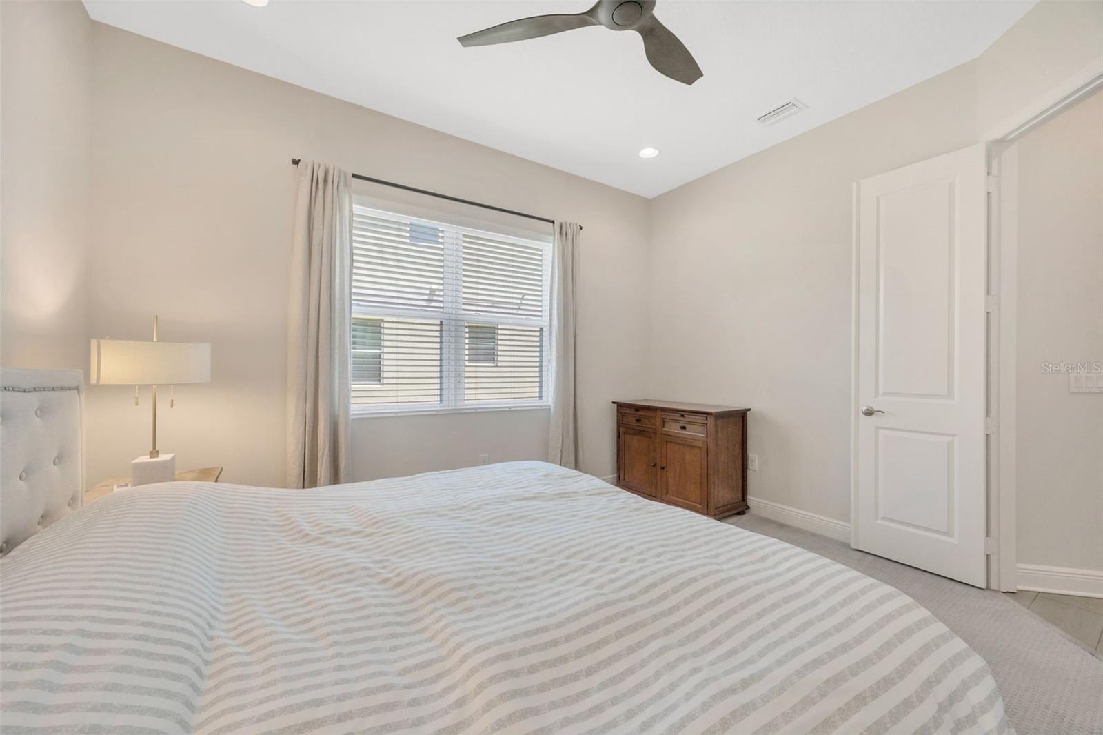 Listing photo id 40 for 30828 Spruceberry Court