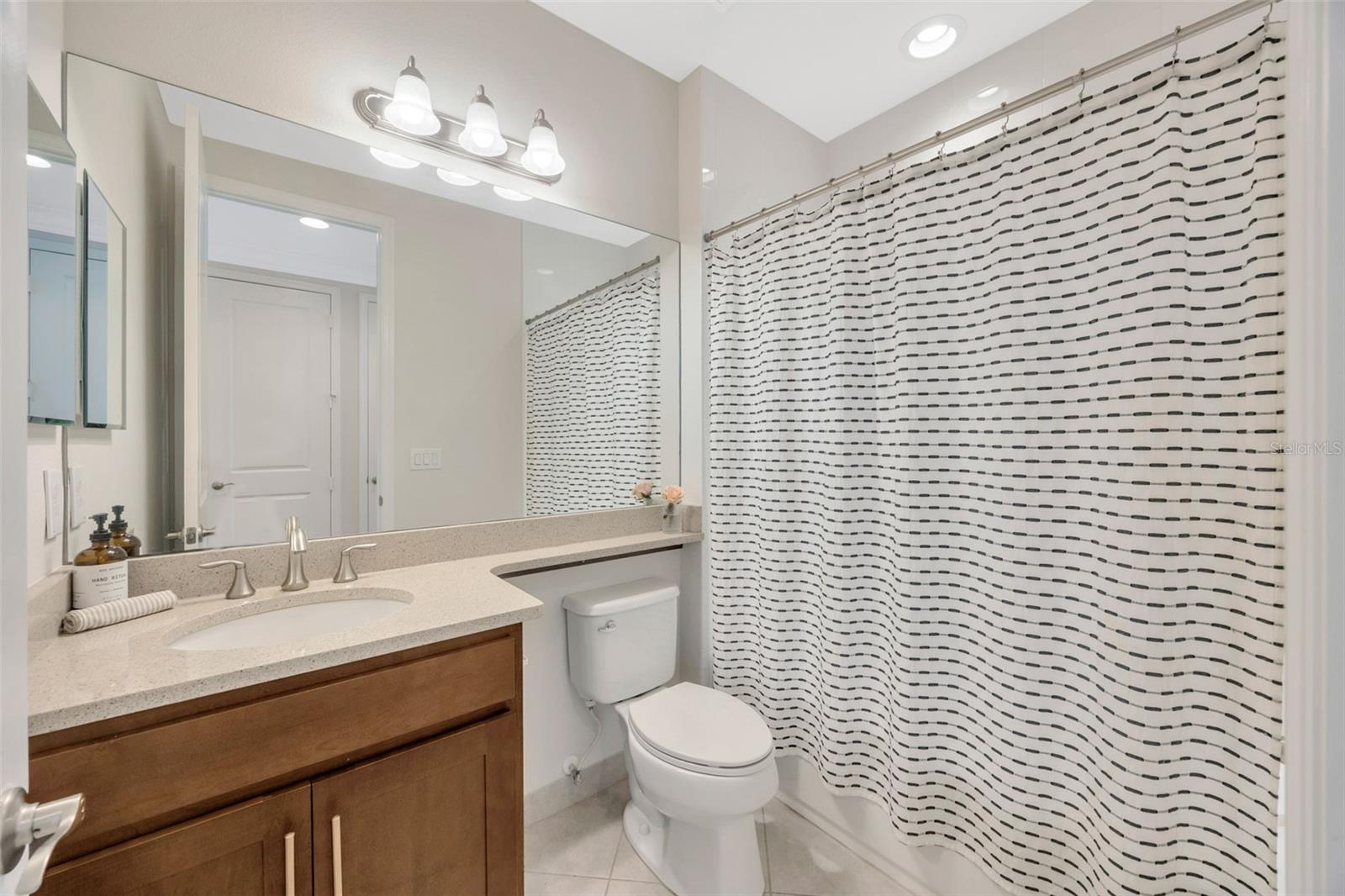 Listing photo id 45 for 30828 Spruceberry Court