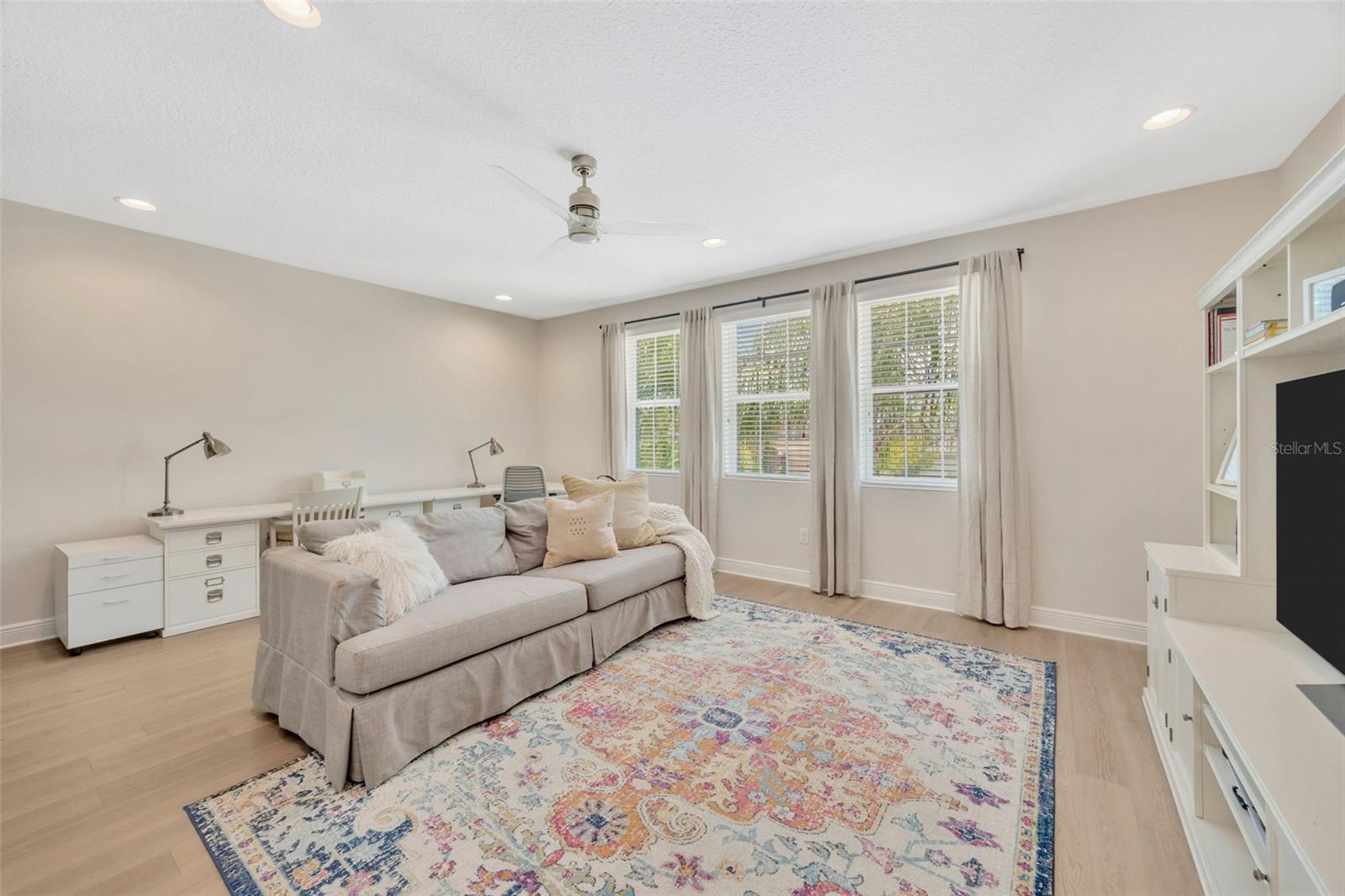 Listing photo id 52 for 30828 Spruceberry Court