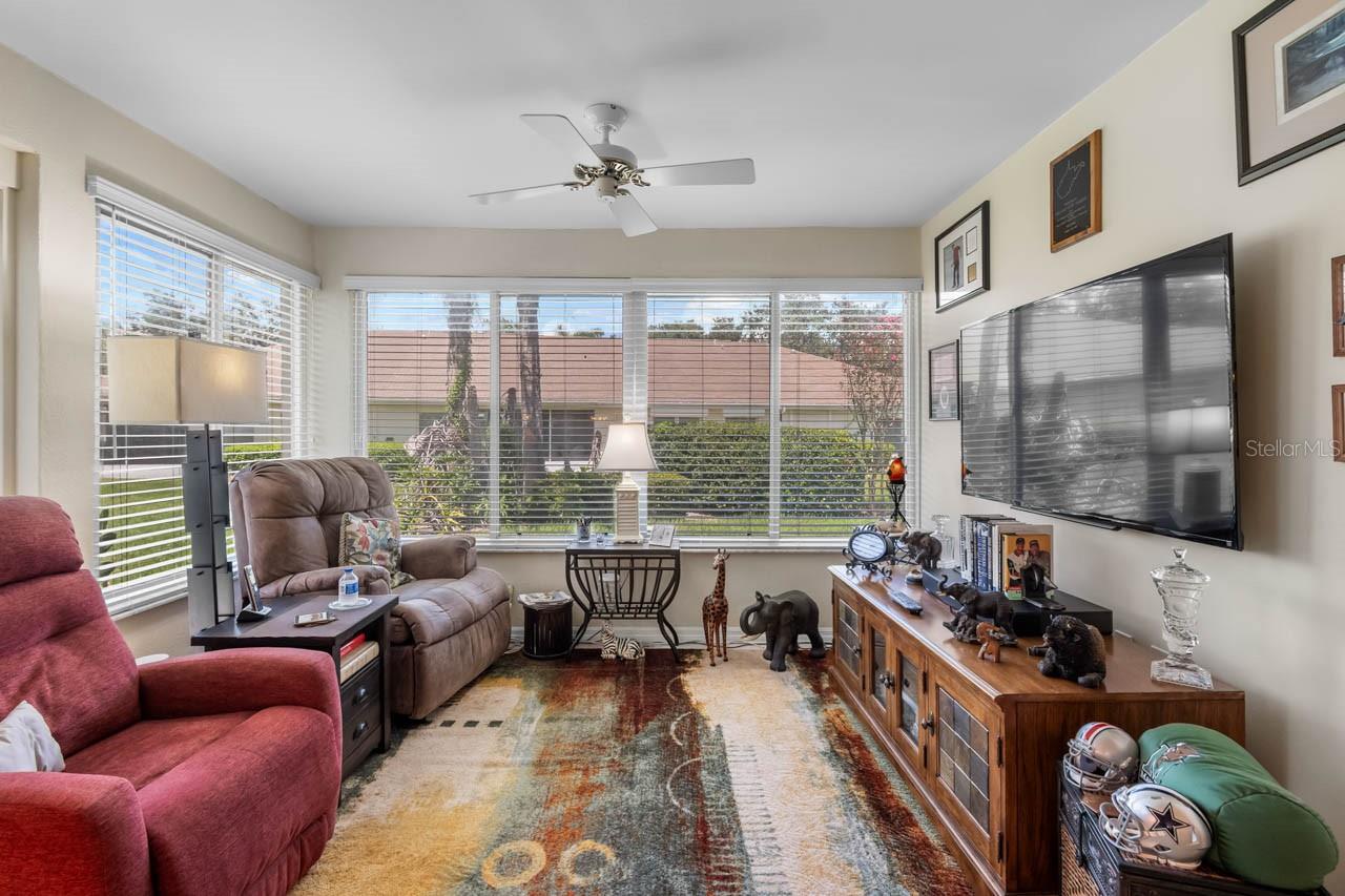 Image 10 of 33 For 2429 New Haven Circle 64