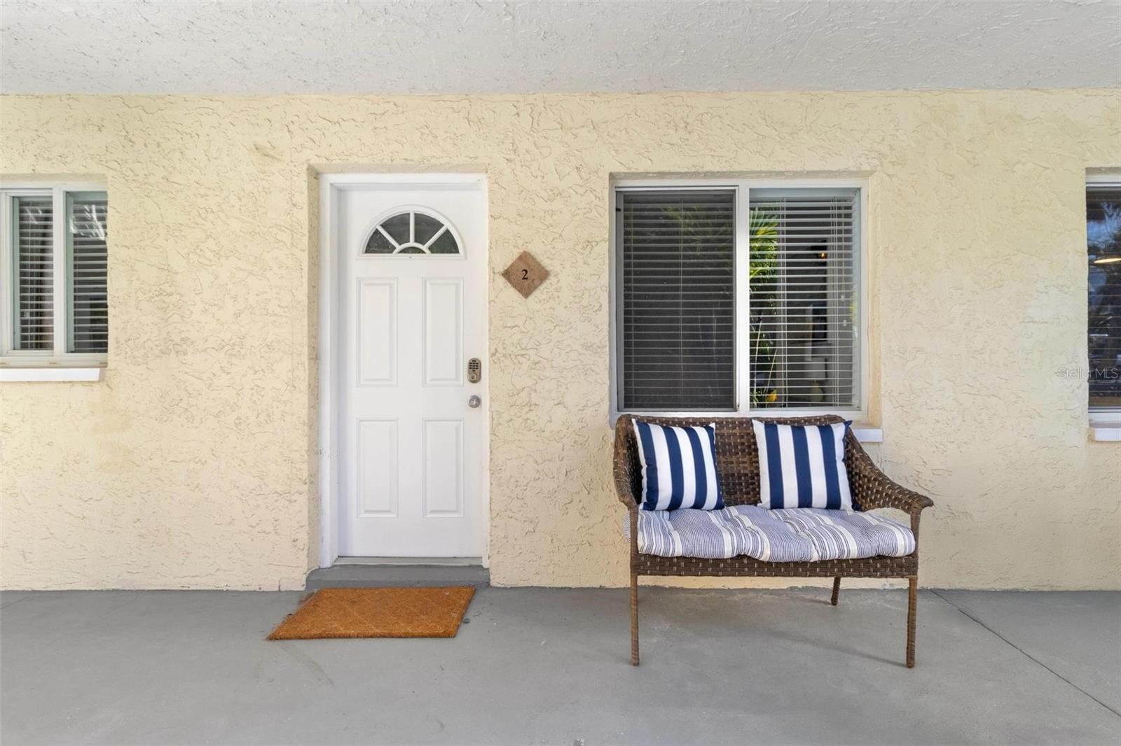 Image 2 of 32 For 2704 2nd Street 2