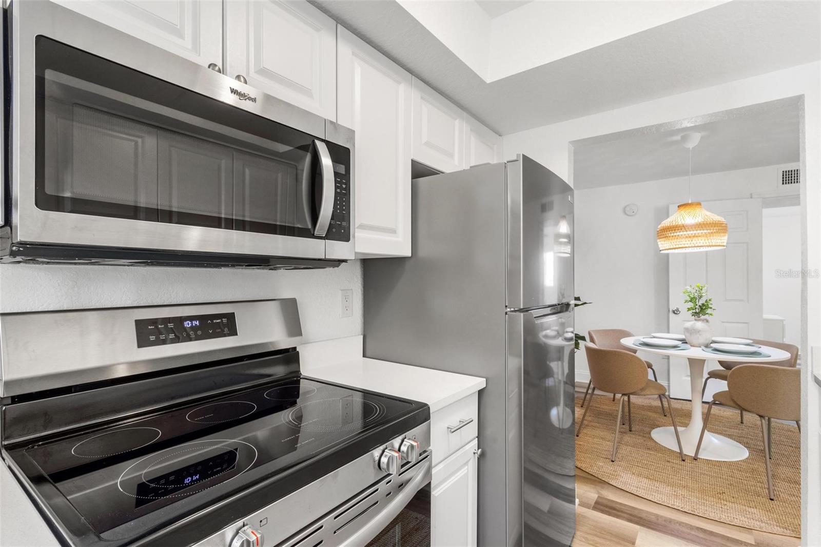 Image 9 of 32 For 2704 2nd Street 2