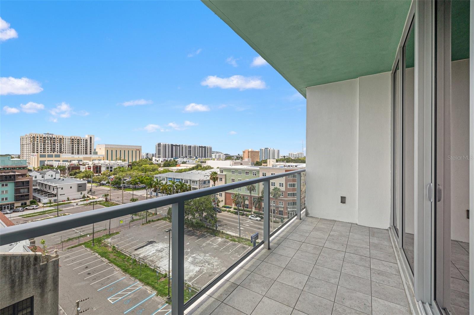 Image 38 of 61 For 777 3rd Avenue N 806