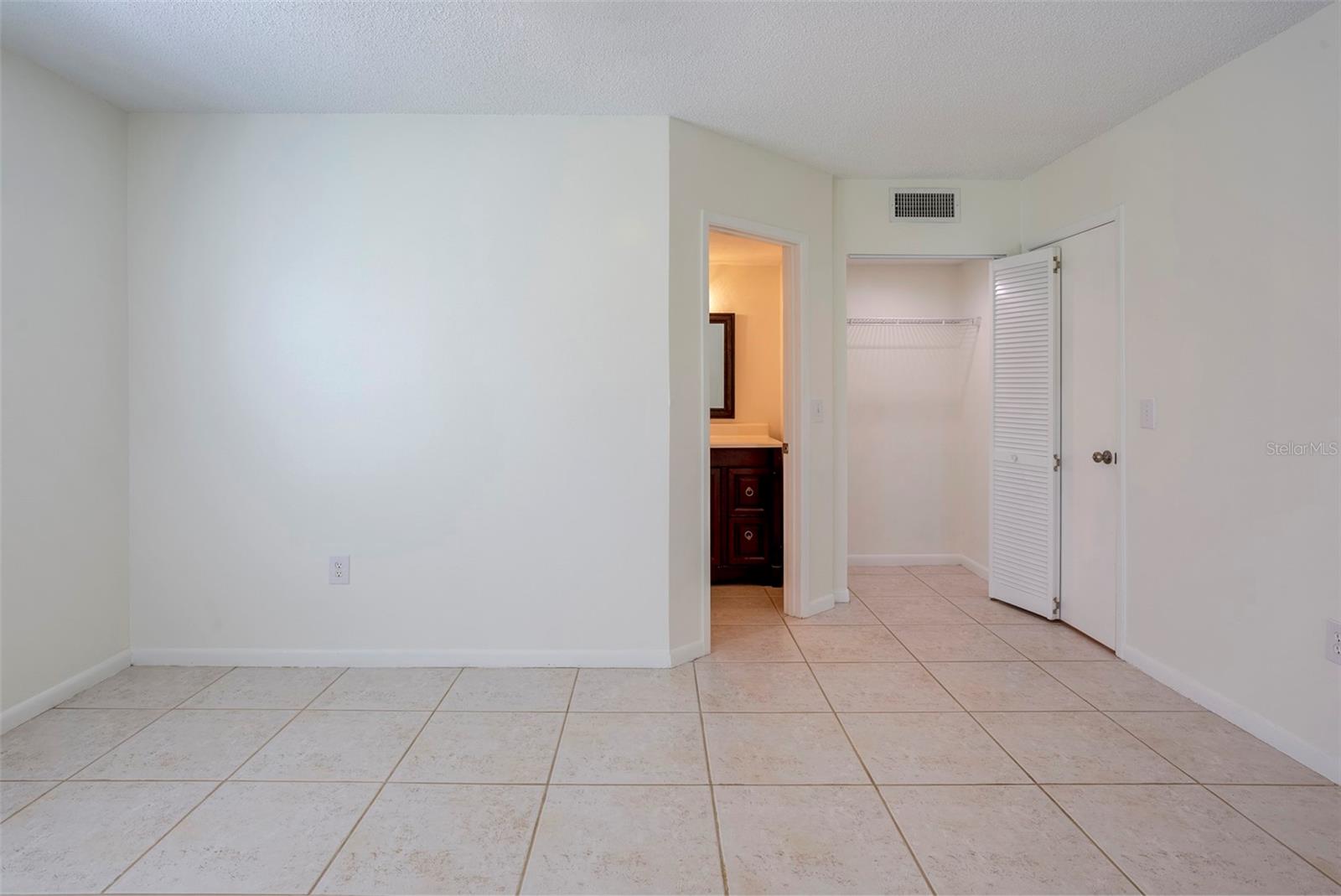 Image 14 of 87 For 10215 Regal Drive 5