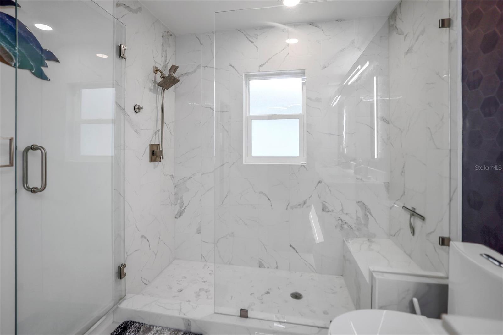 Listing photo id 30 for 16015 Redington Drive