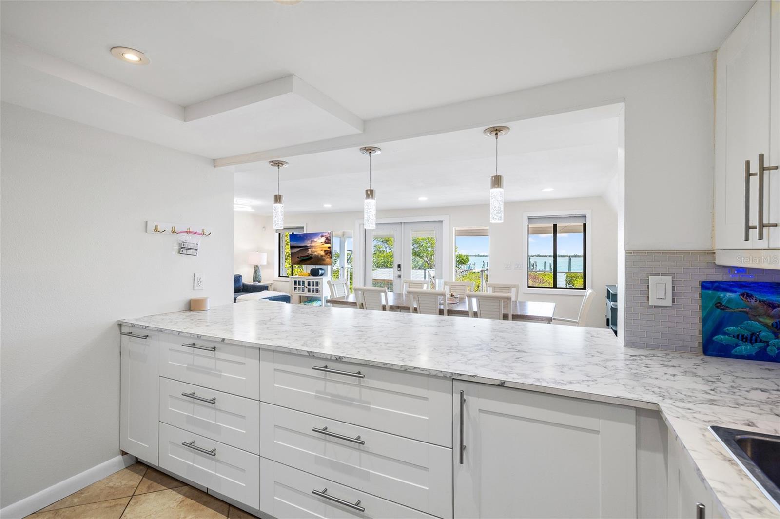 Image 22 of 66 For 9664 Privateer Rd