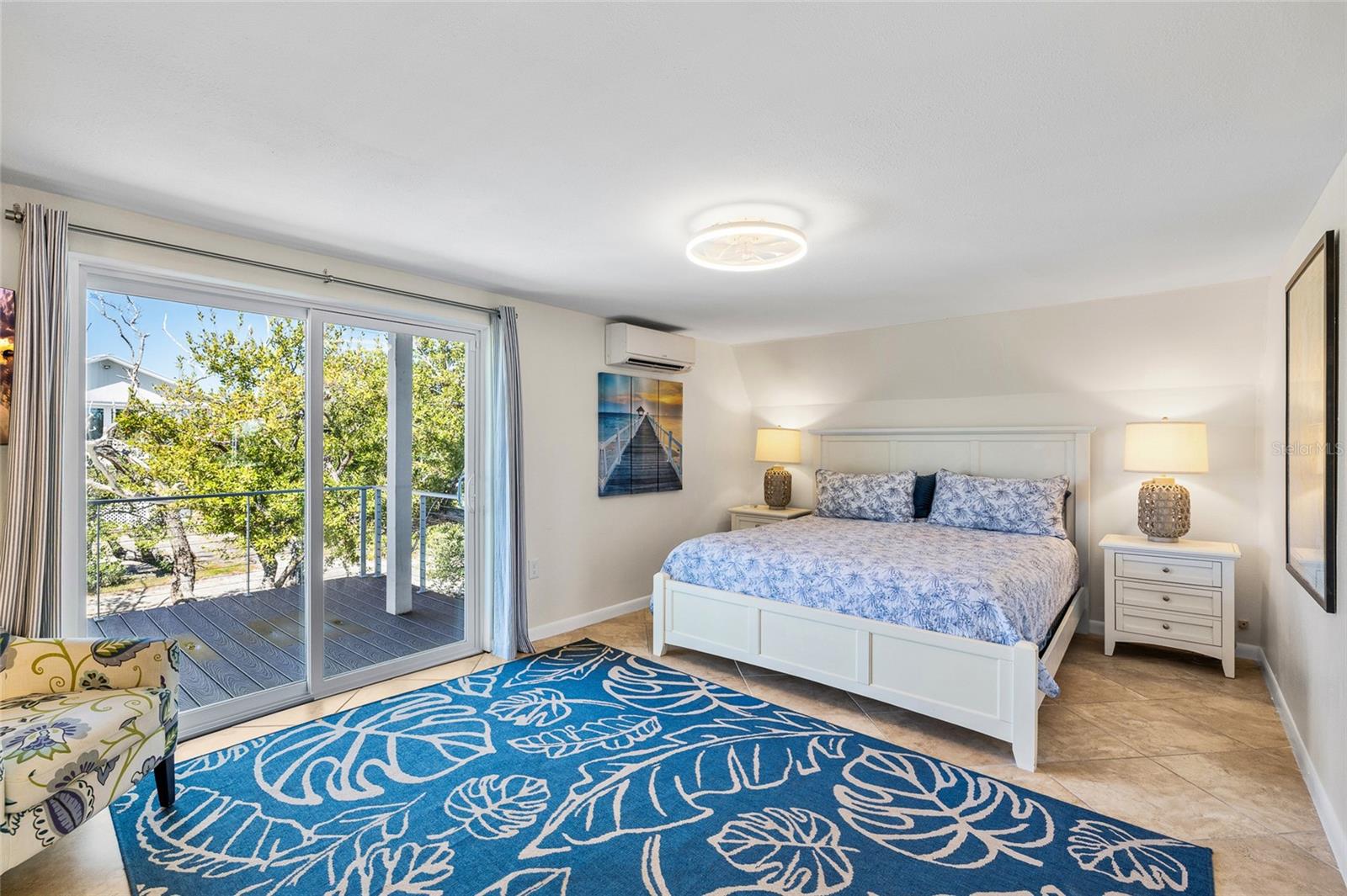 Image 23 of 66 For 9664 Privateer Rd