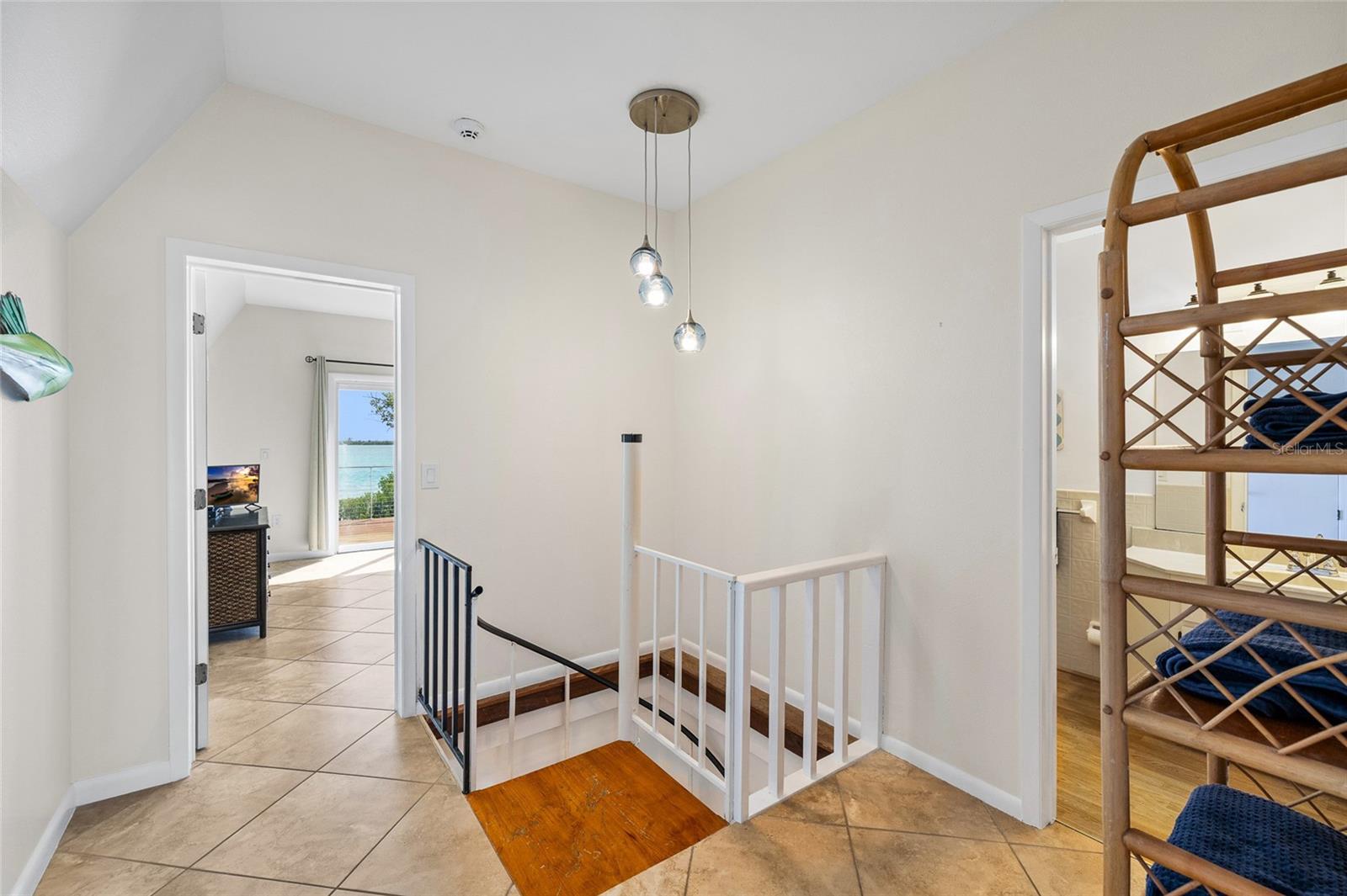 Image 26 of 66 For 9664 Privateer Rd