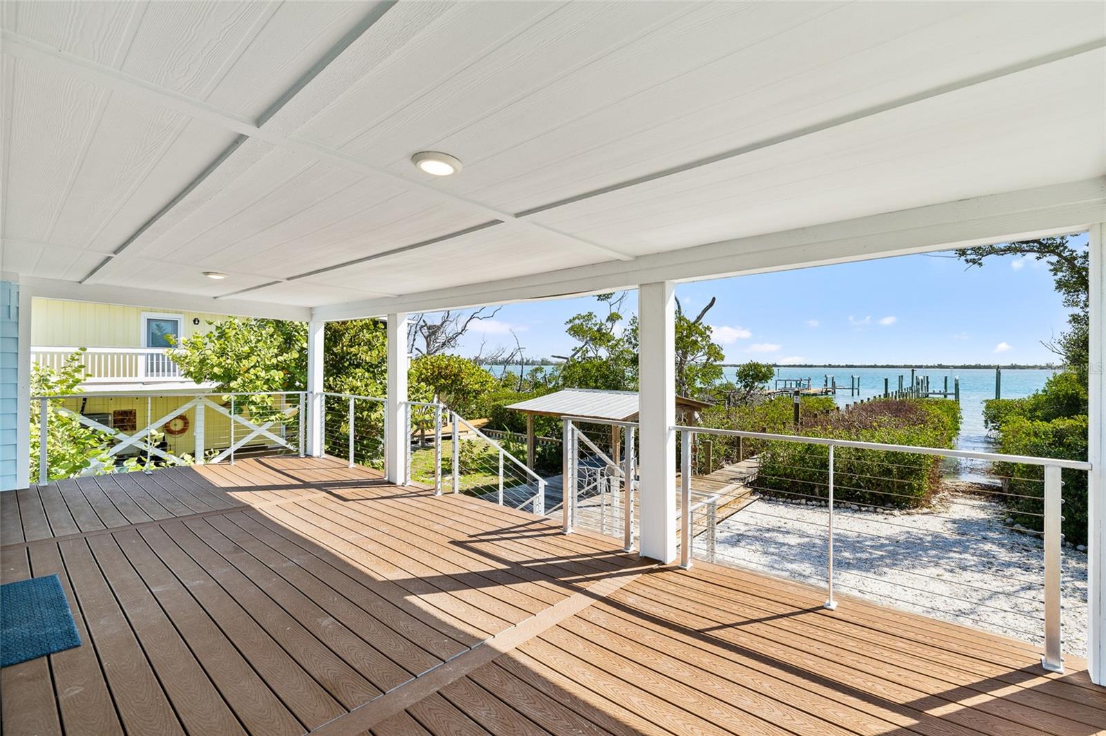 Image 4 of 66 For 9664 Privateer Rd