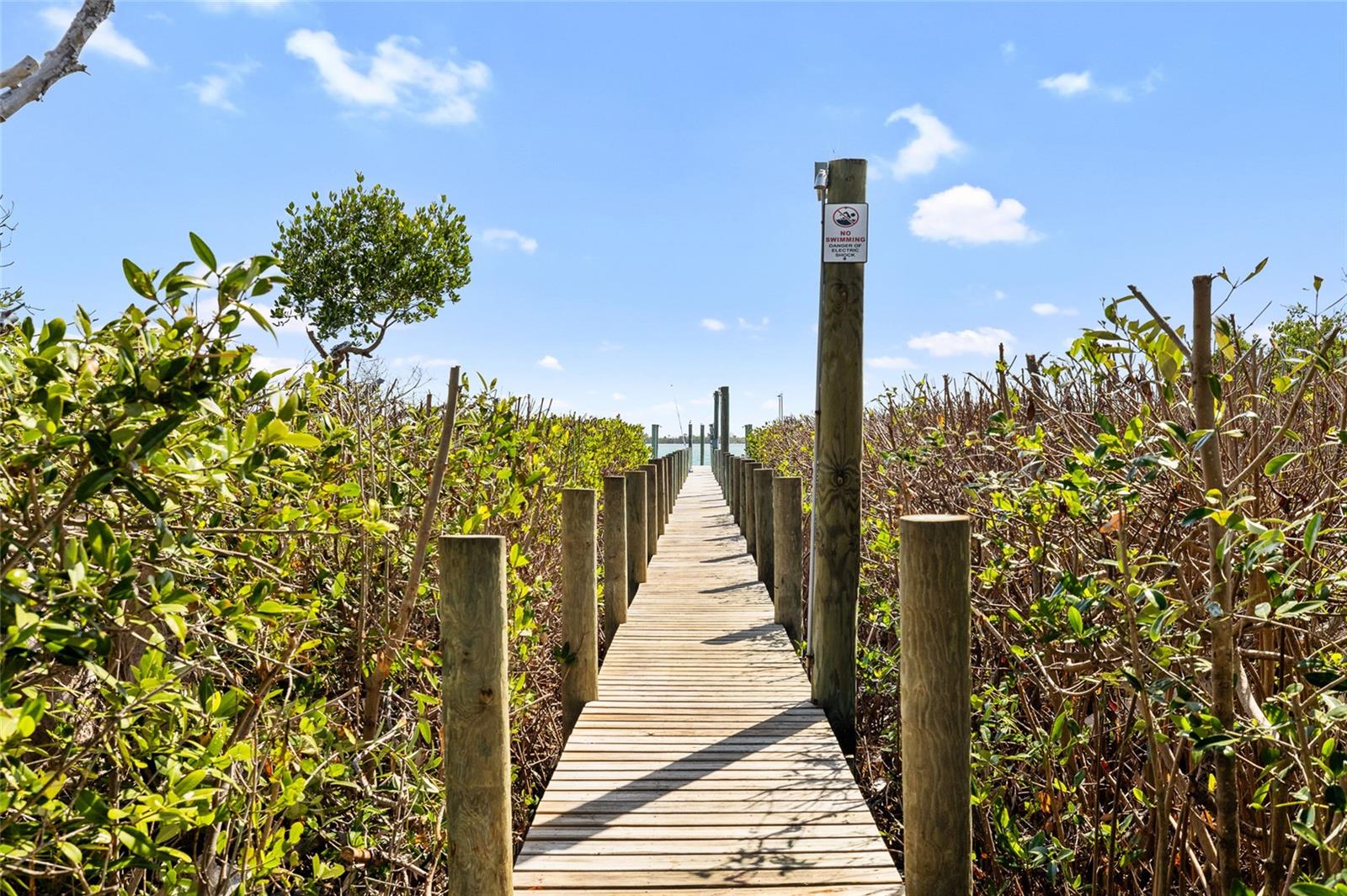 Image 41 of 66 For 9664 Privateer Rd