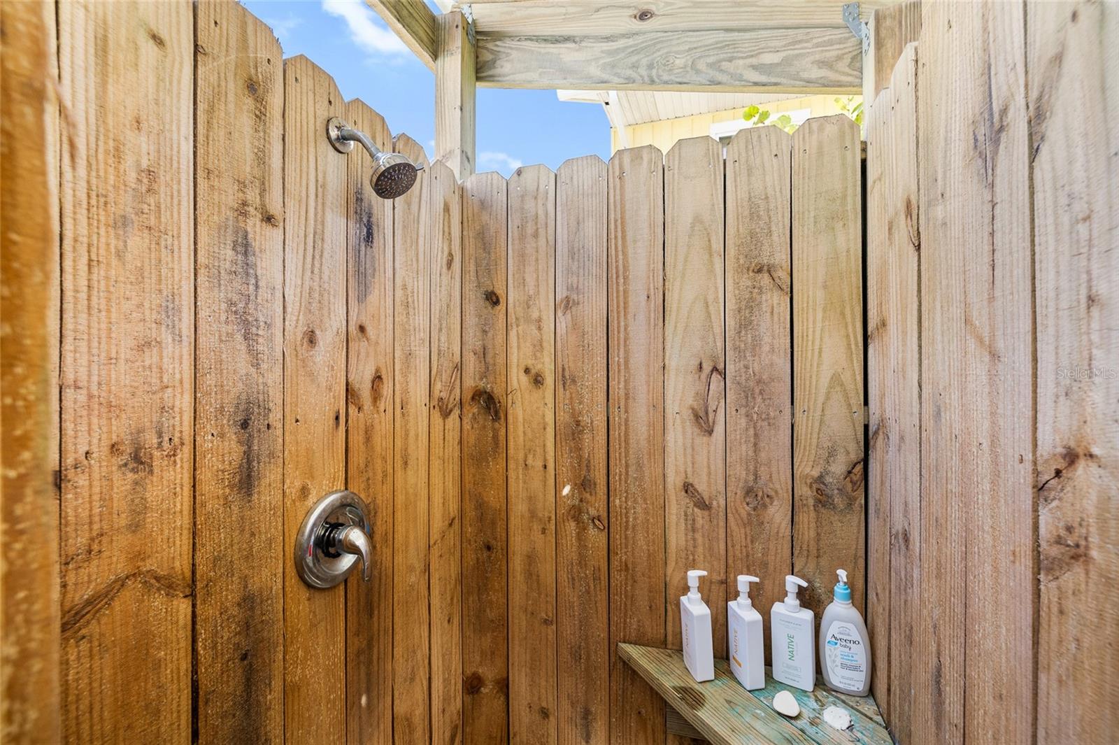 Image 47 of 66 For 9664 Privateer Rd