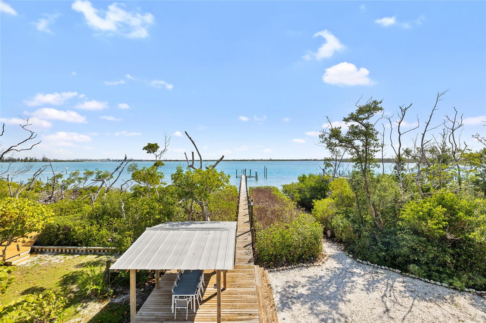 Image 5 of 66 For 9664 Privateer Rd