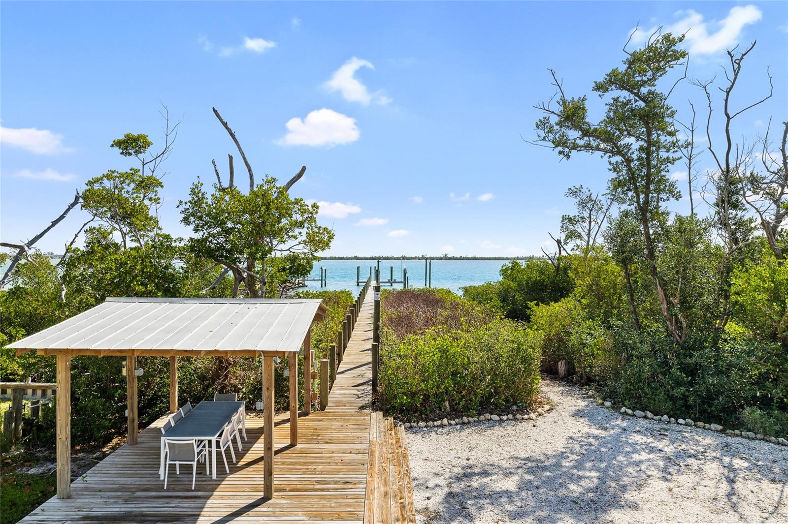 Image 6 of 66 For 9664 Privateer Rd