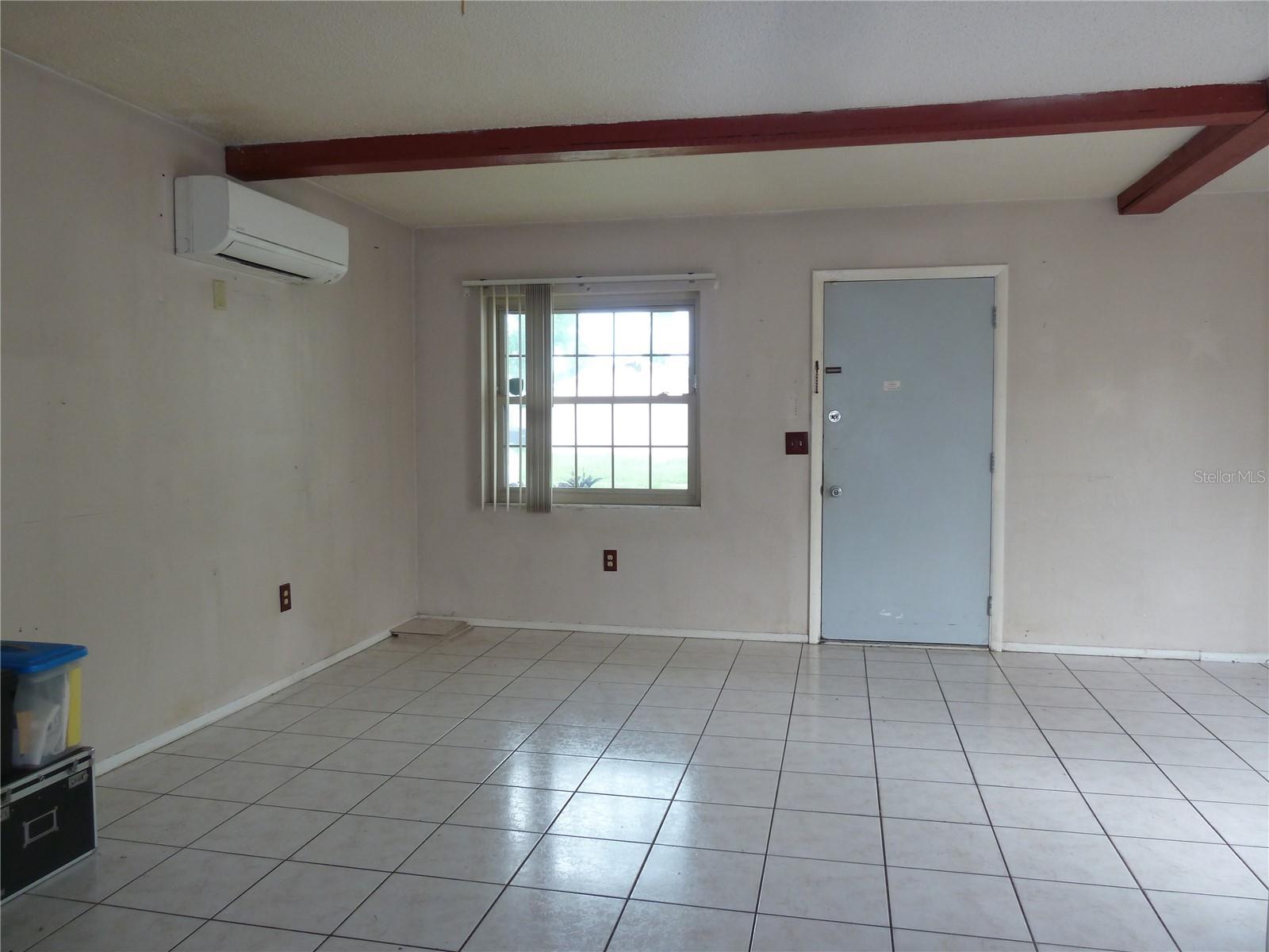 Image 2 of 11 For 925 Marshall Street