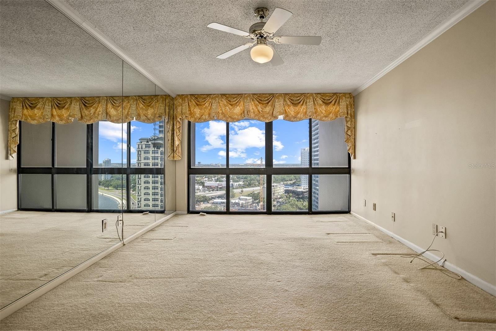 Image 18 of 88 For 3301 Bayshore Boulevard 2303d