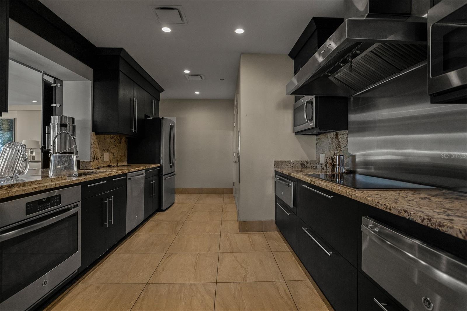 Image 57 of 88 For 3301 Bayshore Boulevard 2303d
