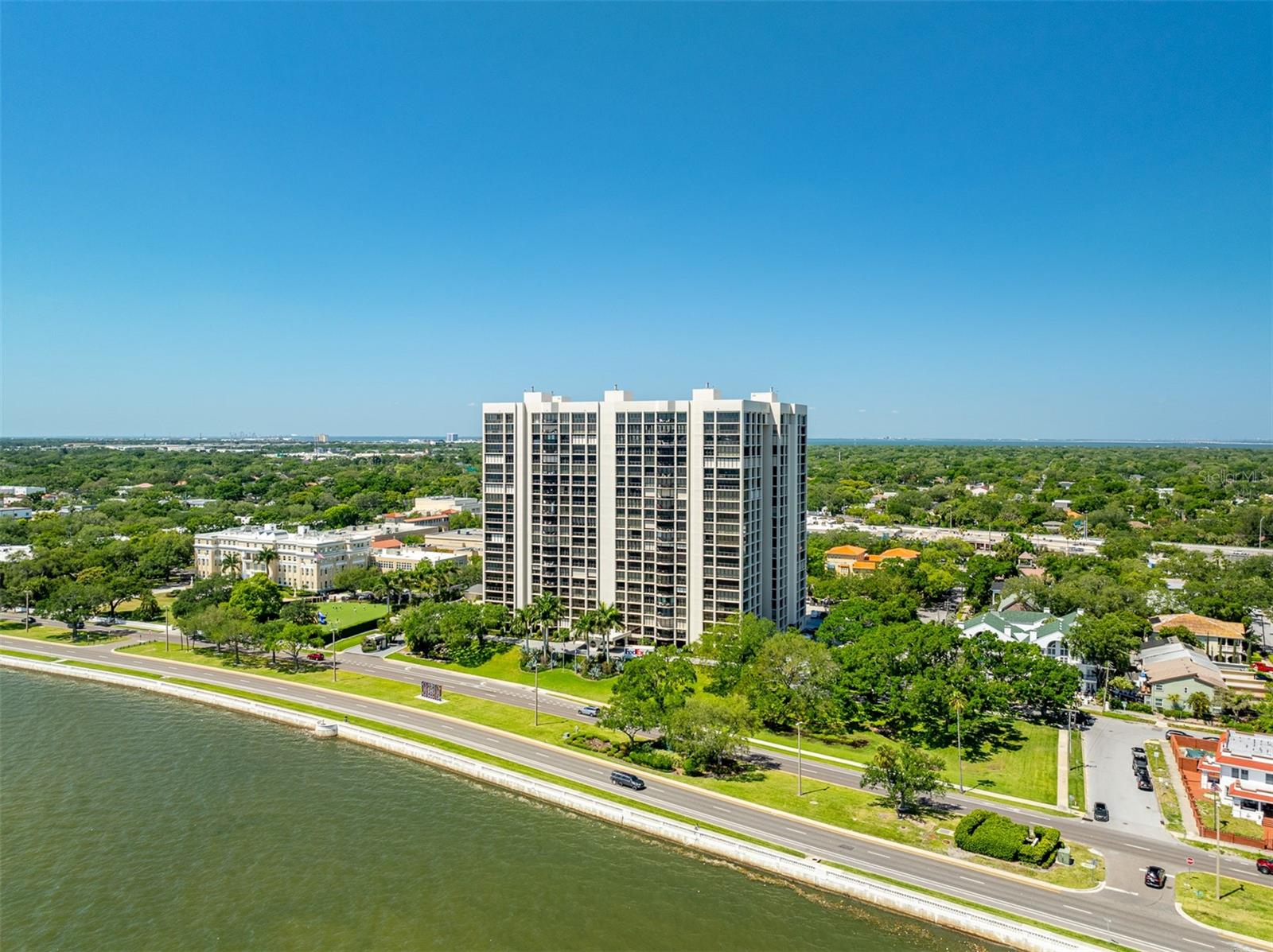 Image 70 of 88 For 3301 Bayshore Boulevard 2303d