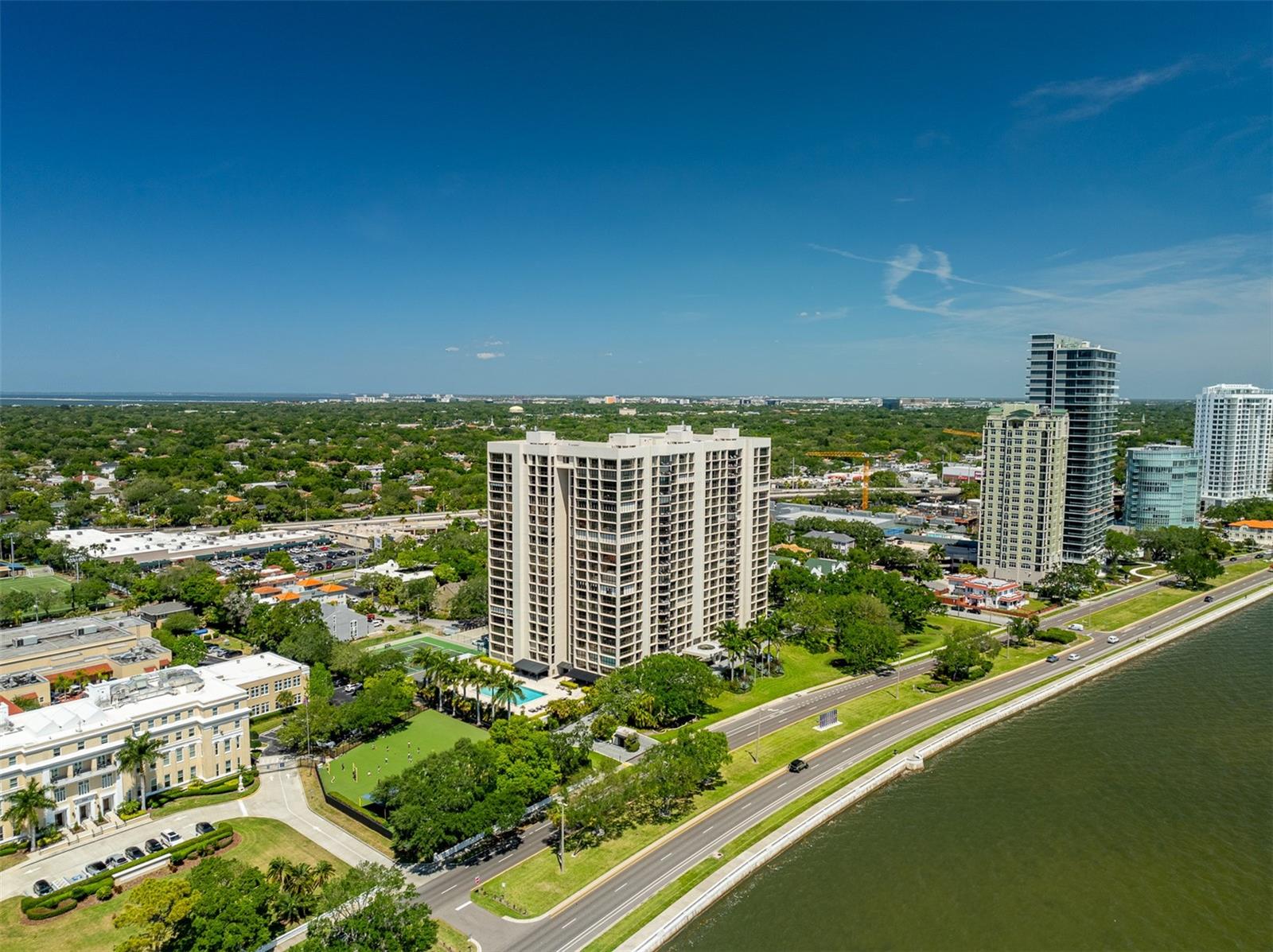 Image 74 of 88 For 3301 Bayshore Boulevard 2303d