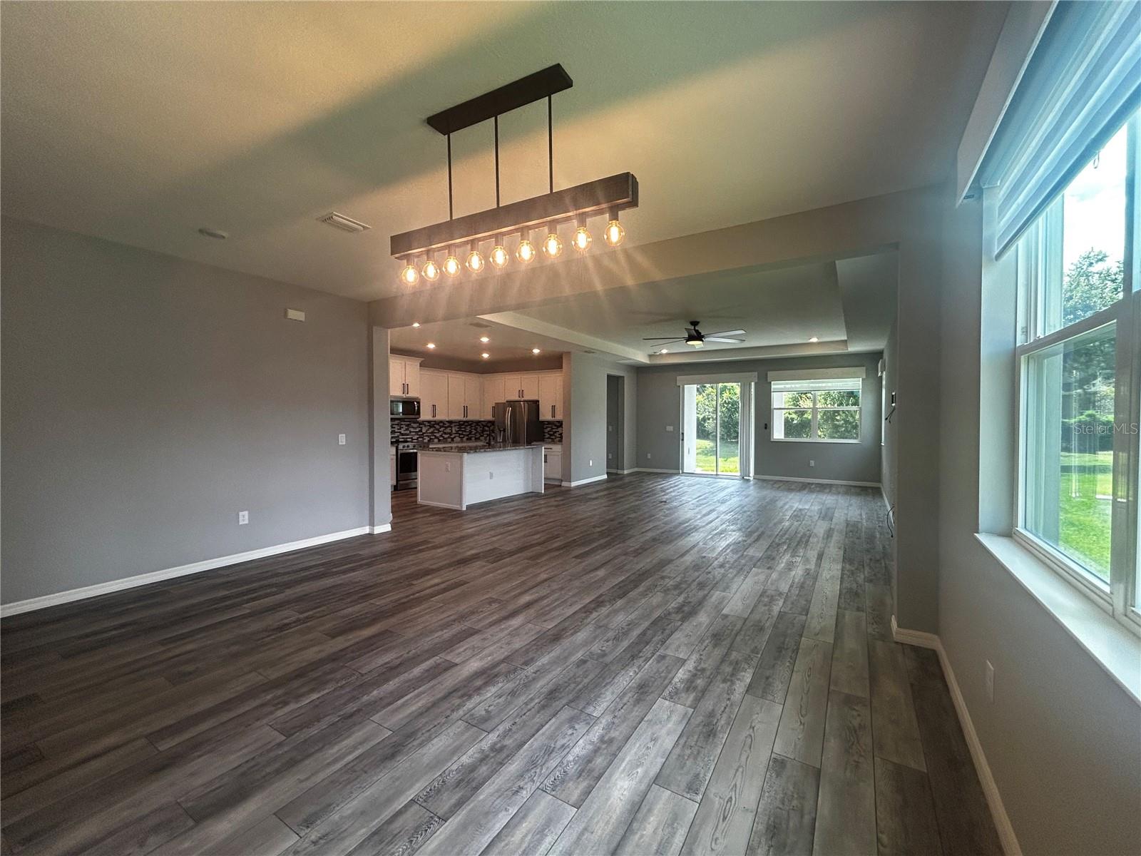 Image 10 of 50 For 520 Valri Park Drive