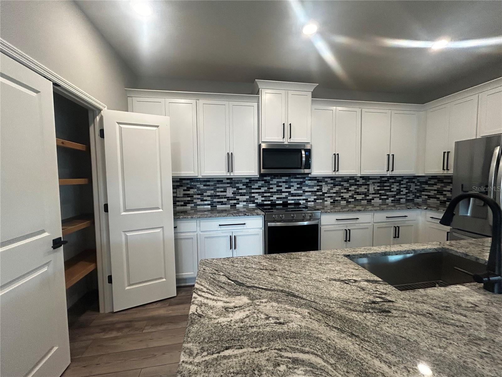 Image 12 of 50 For 520 Valri Park Drive