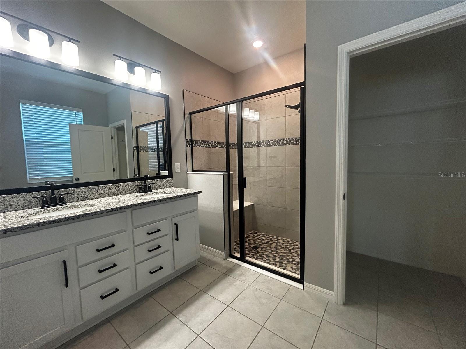 Image 21 of 50 For 520 Valri Park Drive
