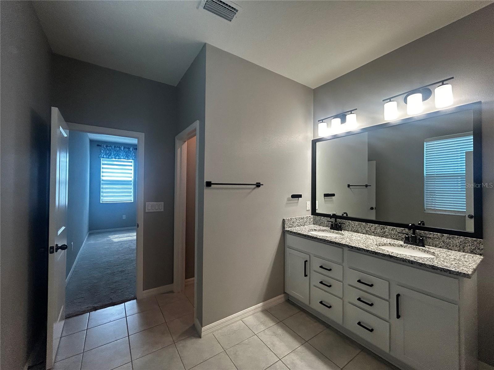 Image 22 of 50 For 520 Valri Park Drive