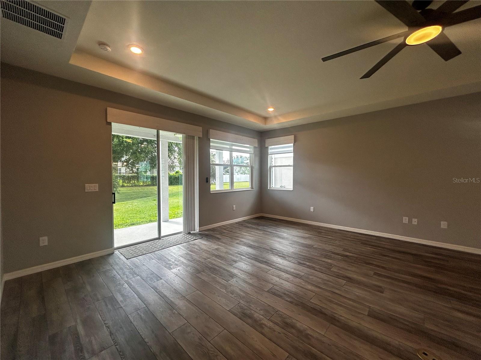 Image 8 of 50 For 520 Valri Park Drive