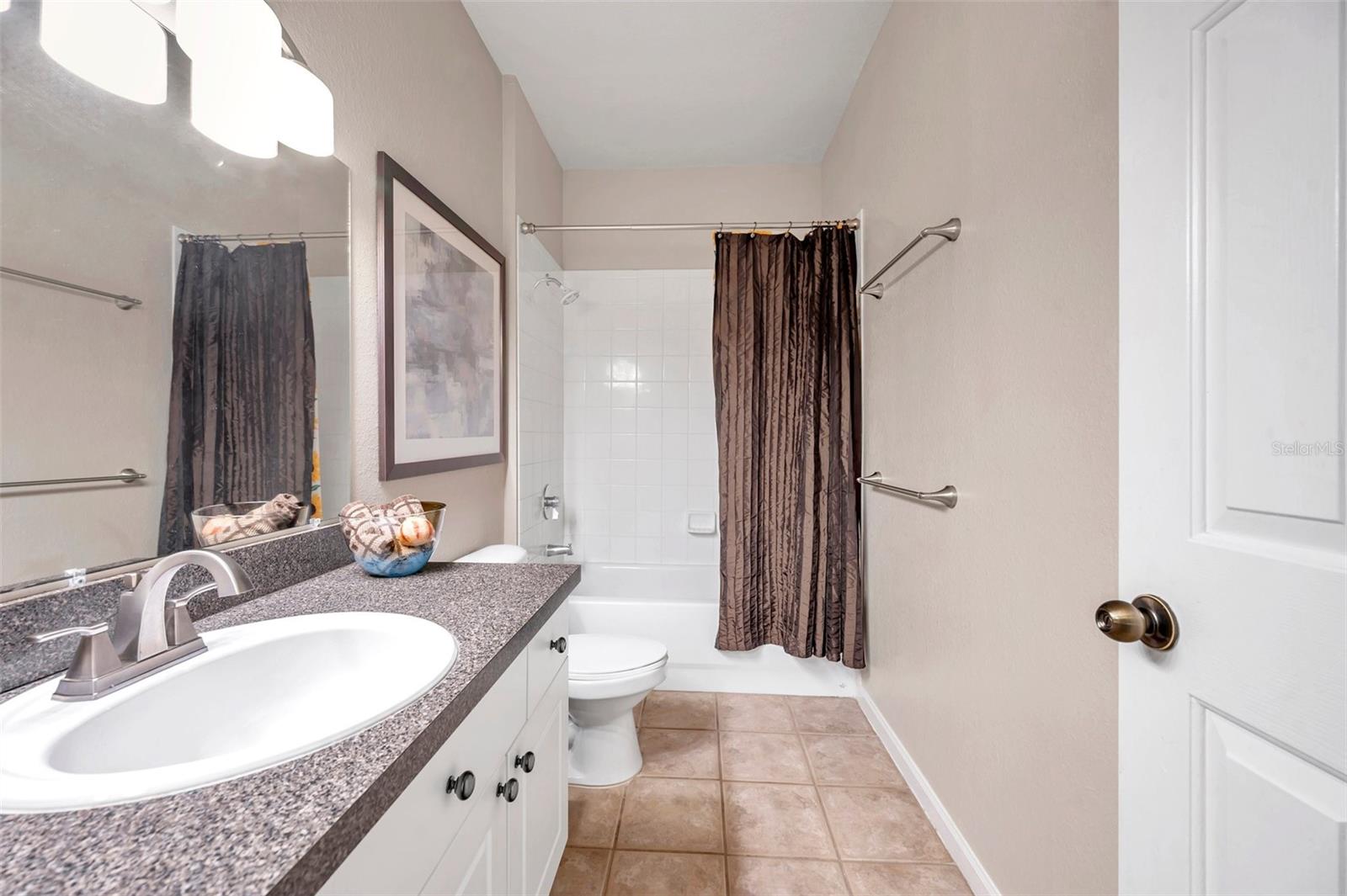 Image 19 of 48 For 2279 Portofino Place 20-2025