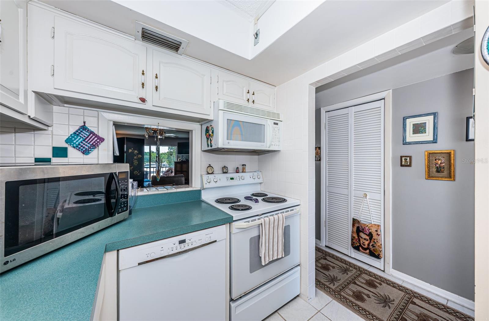 Image 21 of 89 For 1 Boca Ciega Point Boulevard 314