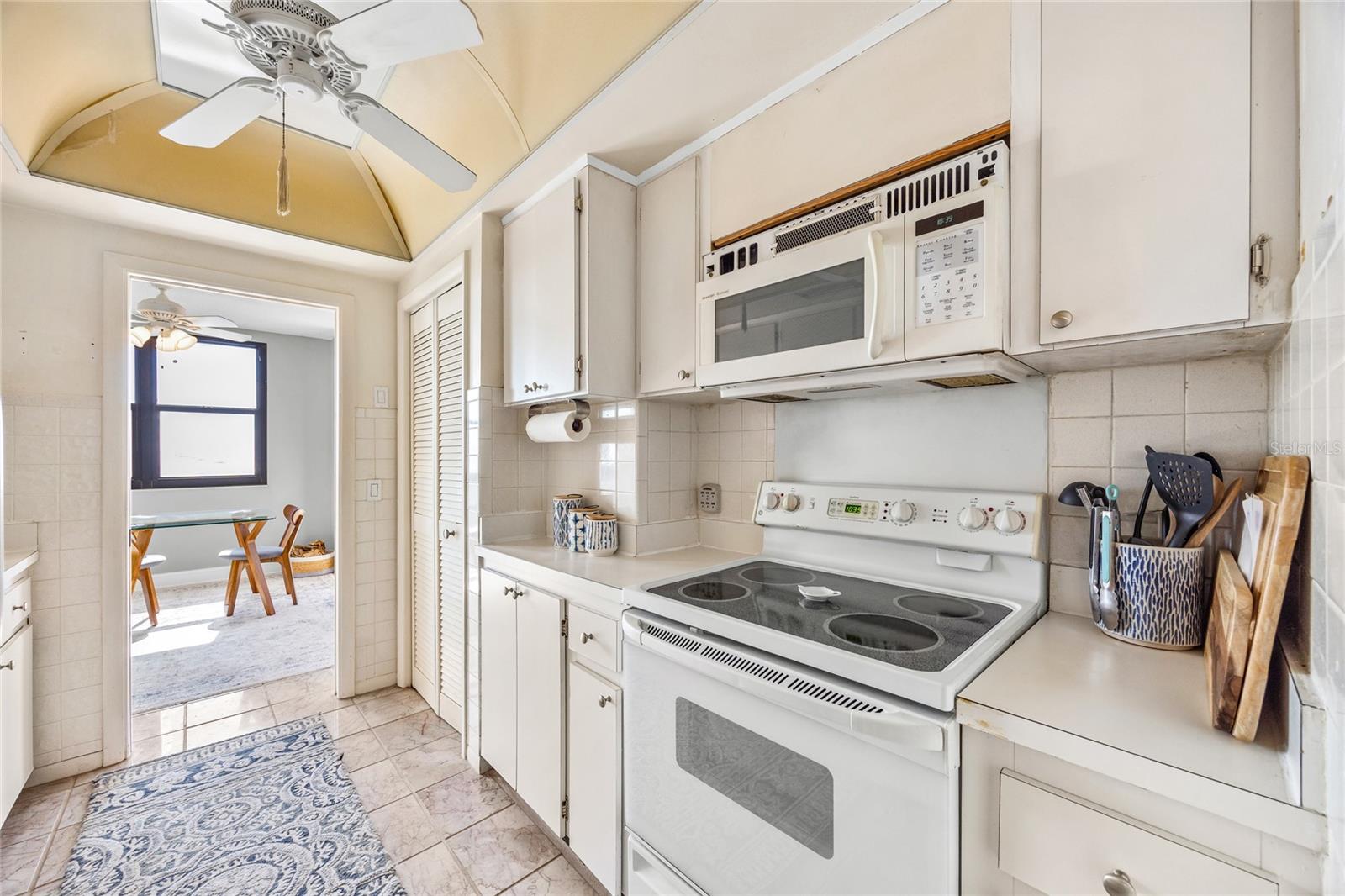 Image 12 of 49 For 3820 Gulf Boulevard 708