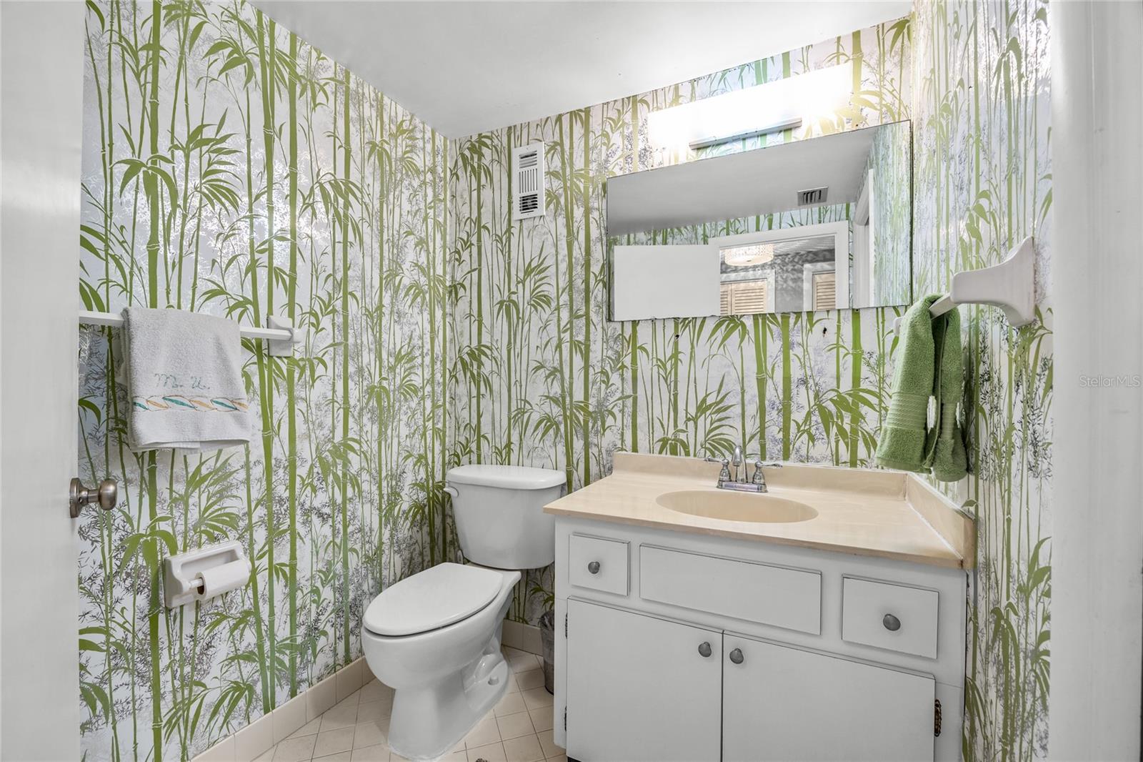 Image 22 of 49 For 3820 Gulf Boulevard 708