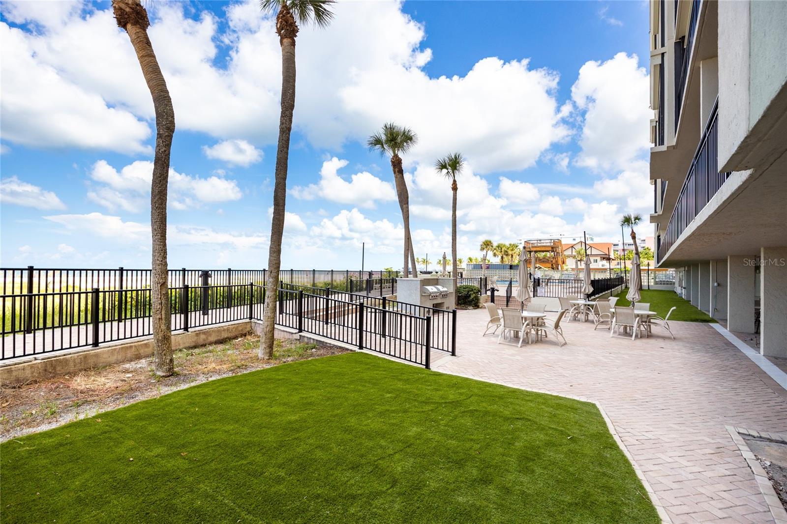 Image 33 of 49 For 3820 Gulf Boulevard 708